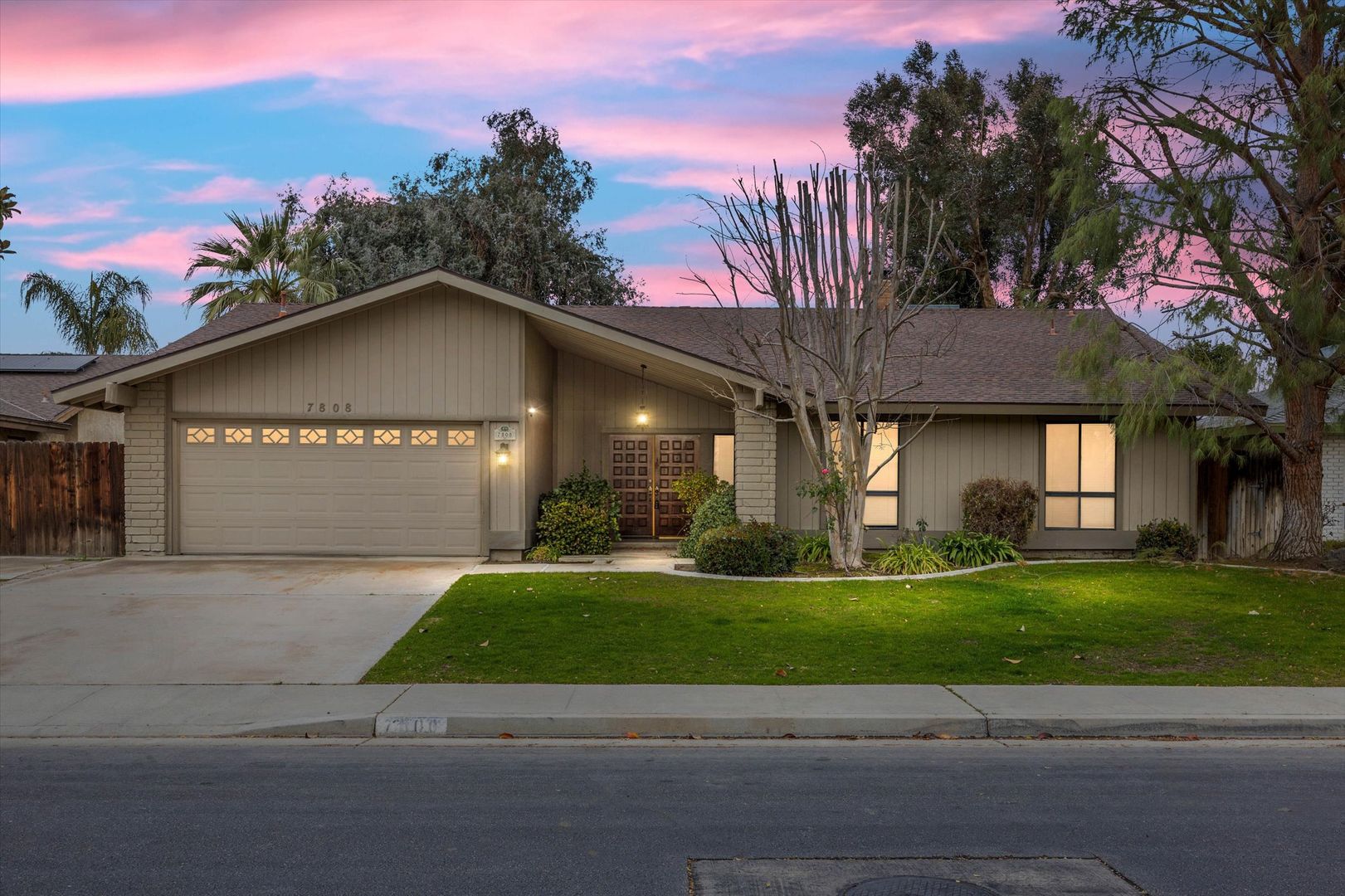 Bakersfield House: 7808 Selkirk Drive