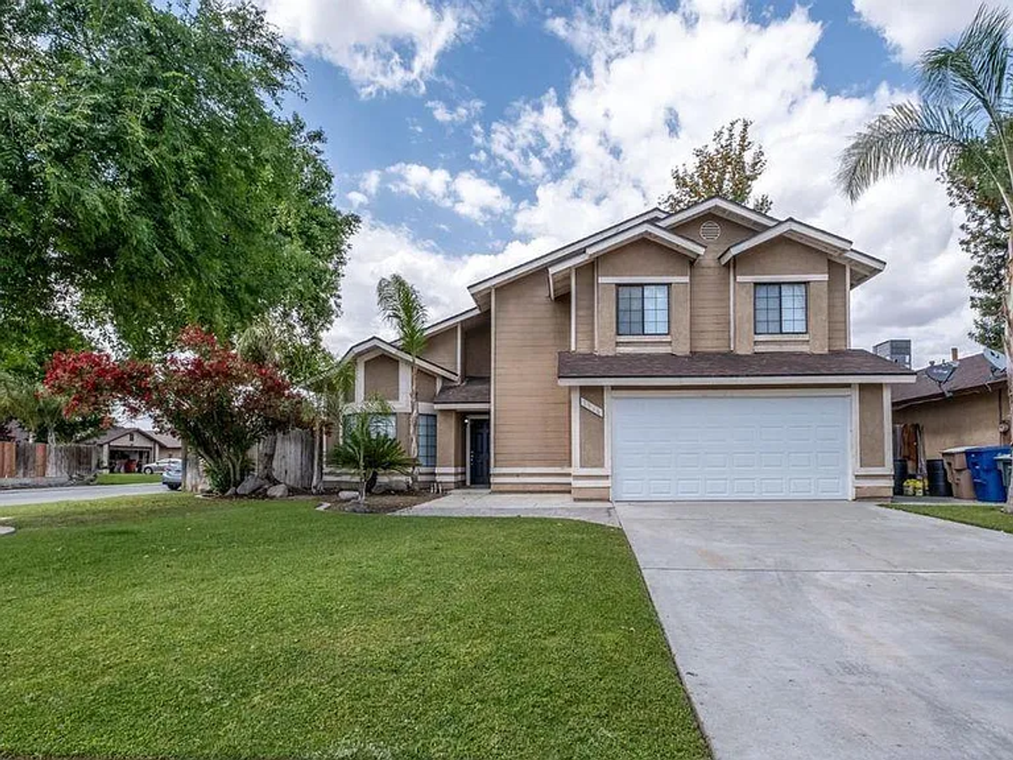 Bakersfield House: 3316 Fiesta Ave