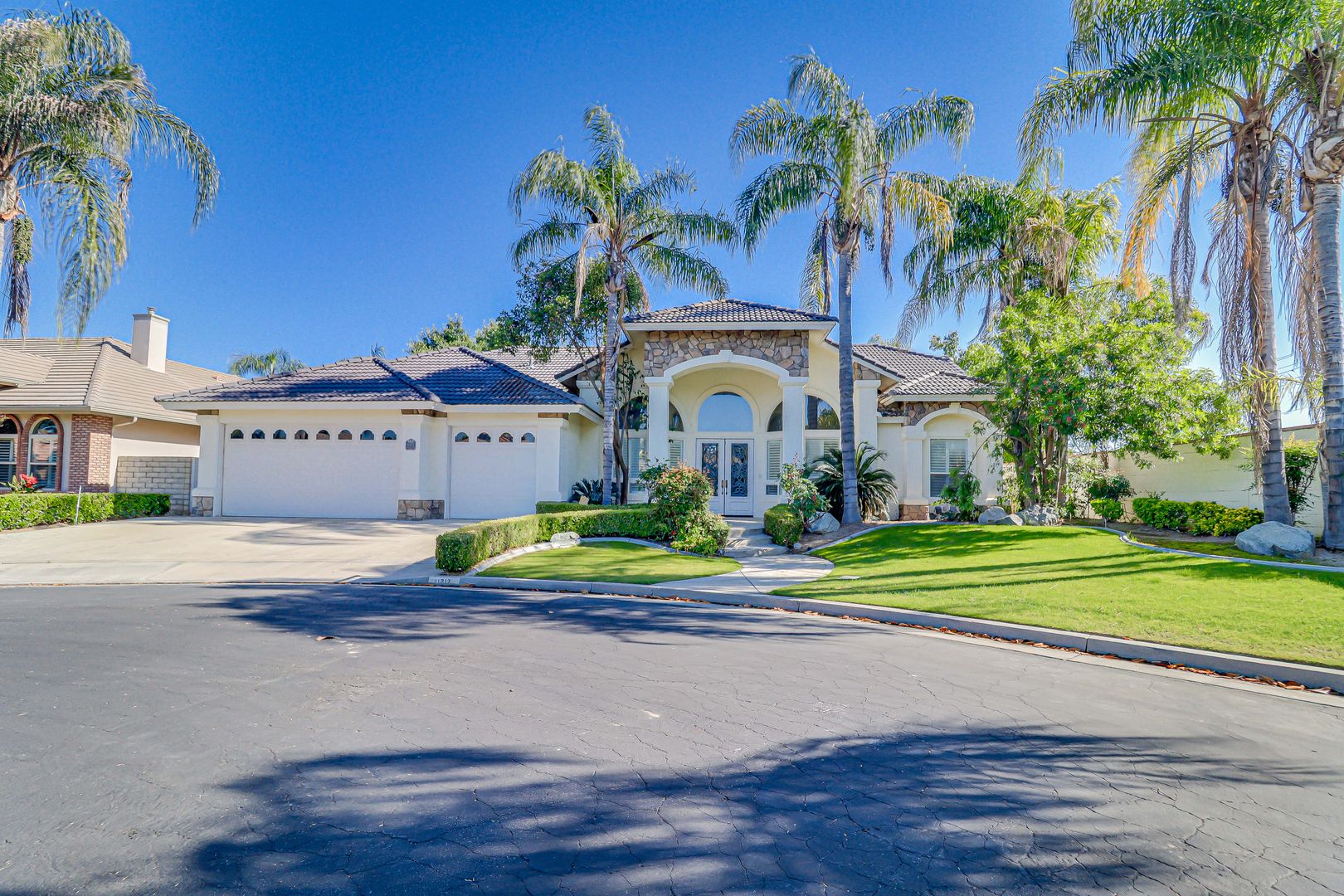 Bakersfield House: 11217 Chiswick Ct