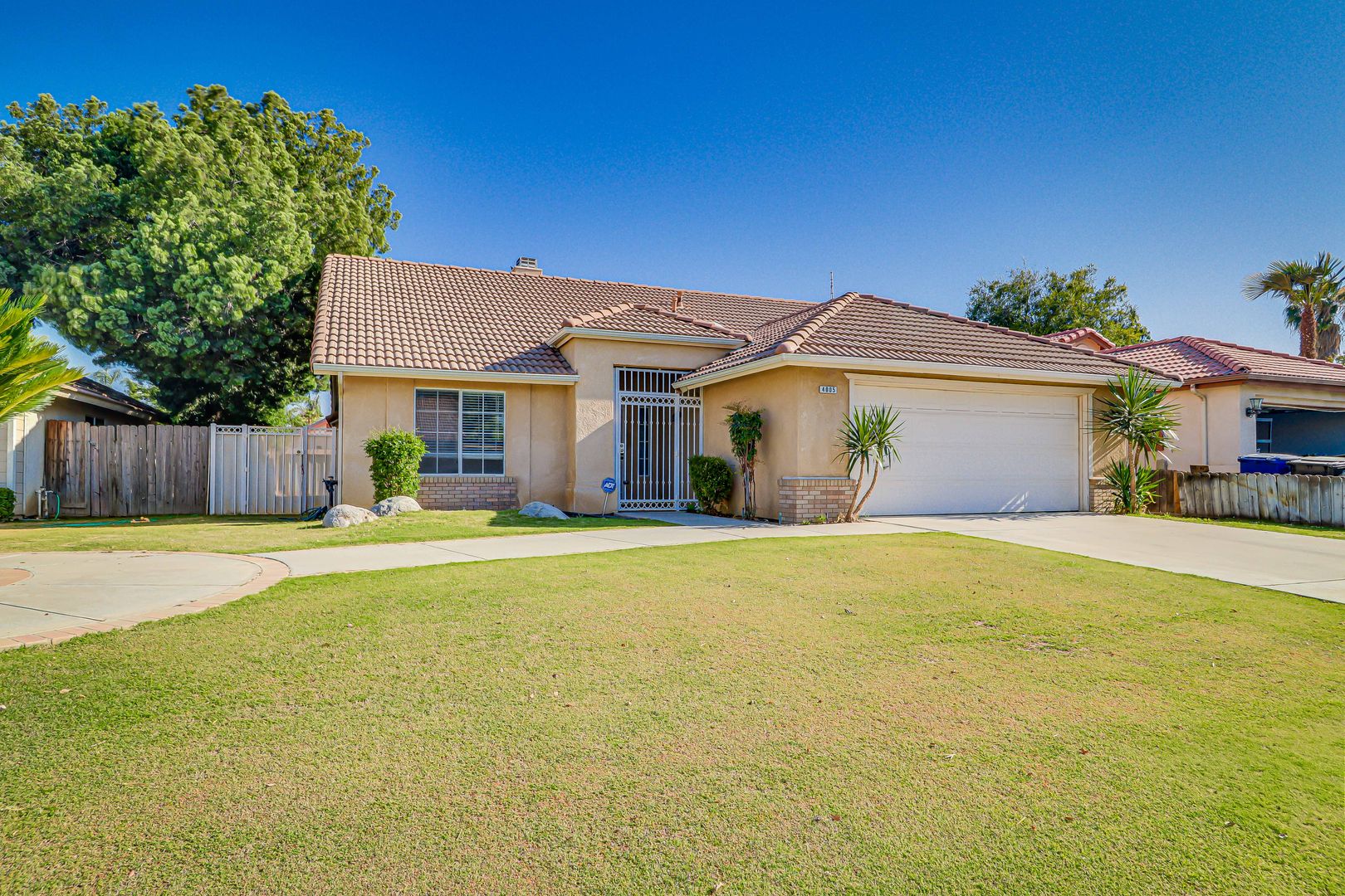 Bakersfield House: 4005 Asino Ave