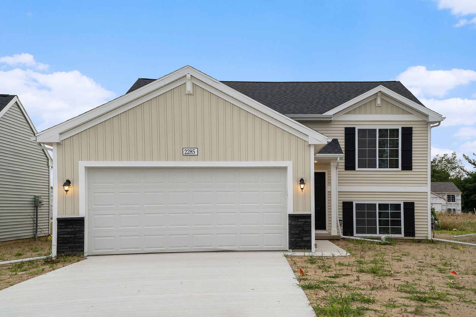 Portage House: 7416 Sessile Circle