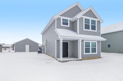 910 Dora Lane