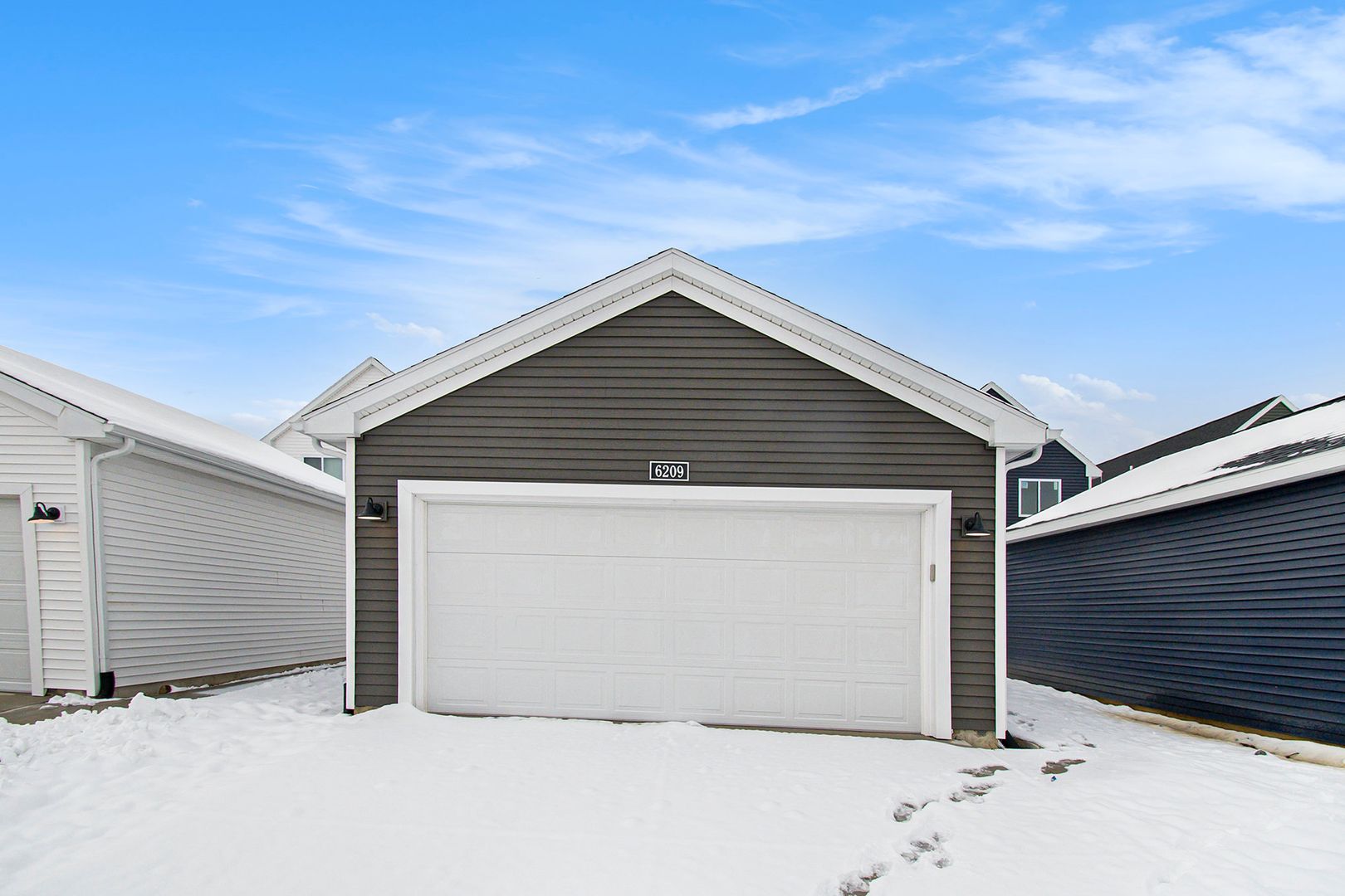 Lansing House: 6201 Tigris Avenue