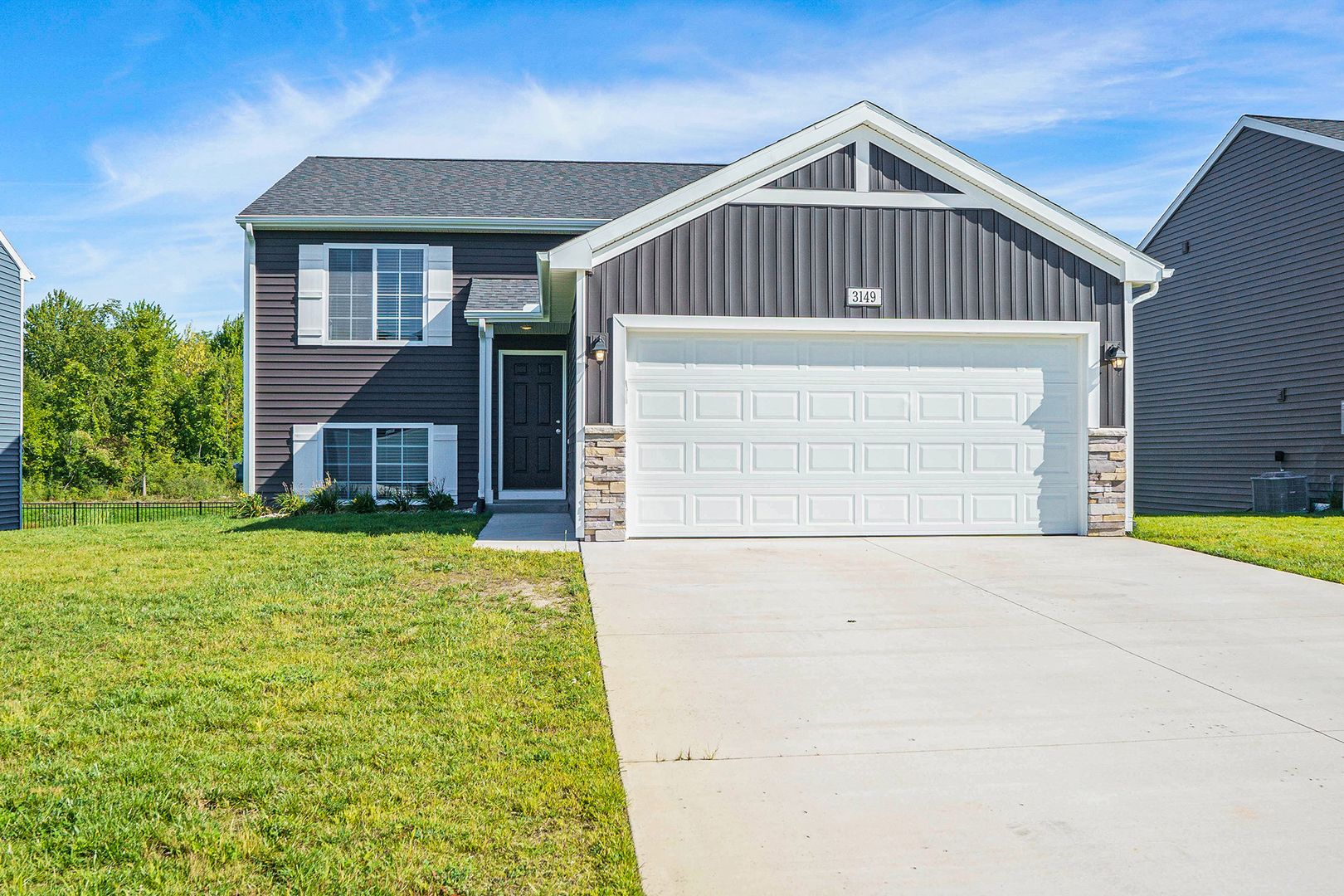 Linden House: 16507 Bedington Dr