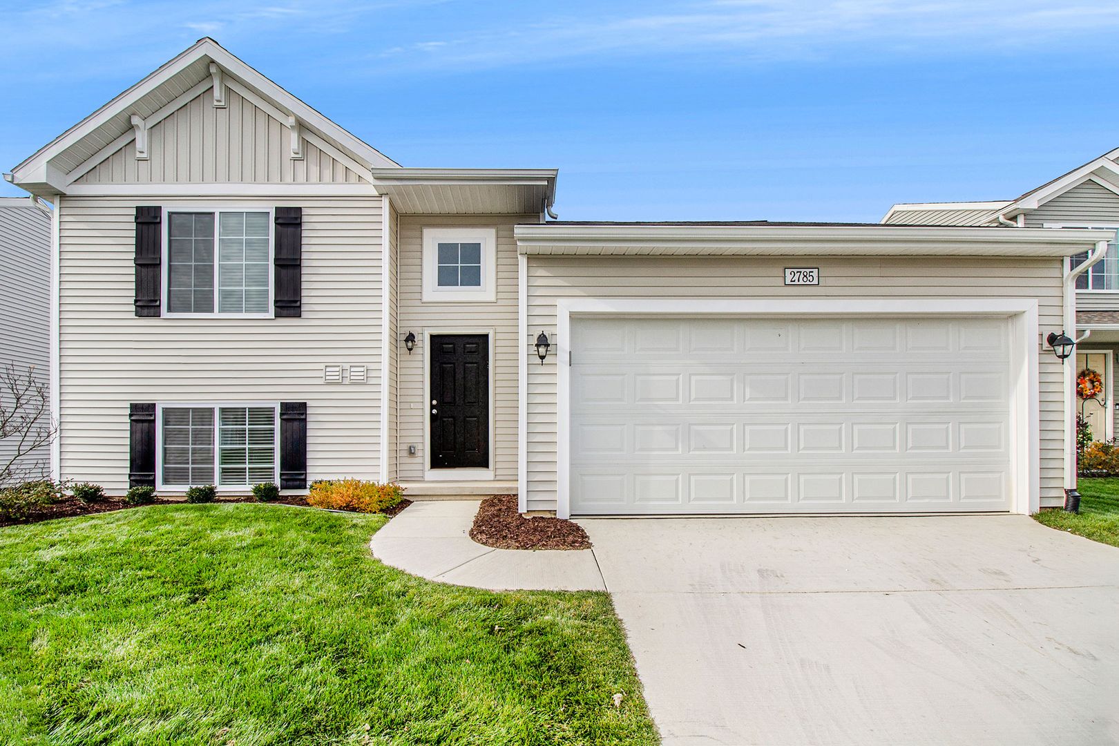 Gobles House: 32143 Valewood Lane