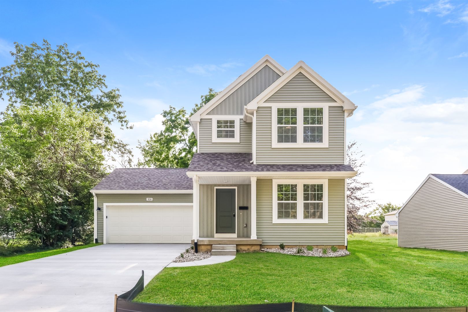 Jackson House: 934 Maple Avenue