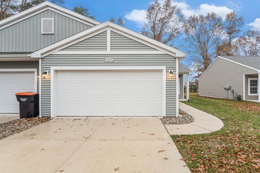 Move-In Special: Get September & October Rent FREE PLUS a Reduced Security Deposit! Move in by September 21st and receive FREE rent for both September and October. Take advantage of this limited-time offer and enjoy significant savings at move-in with a – photo 1