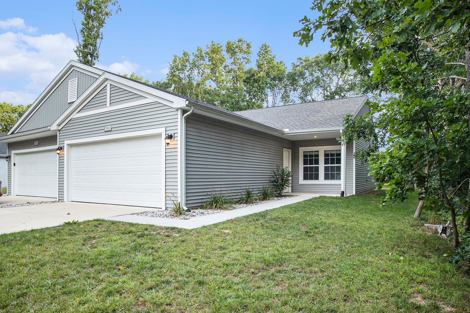 Grand Haven House: 15913 Cedar Drive