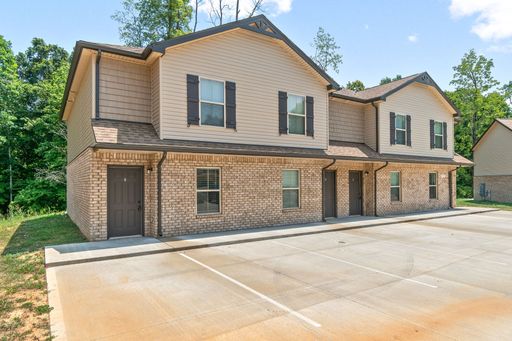 Pet Friendly Two Bedroom! – photo 1