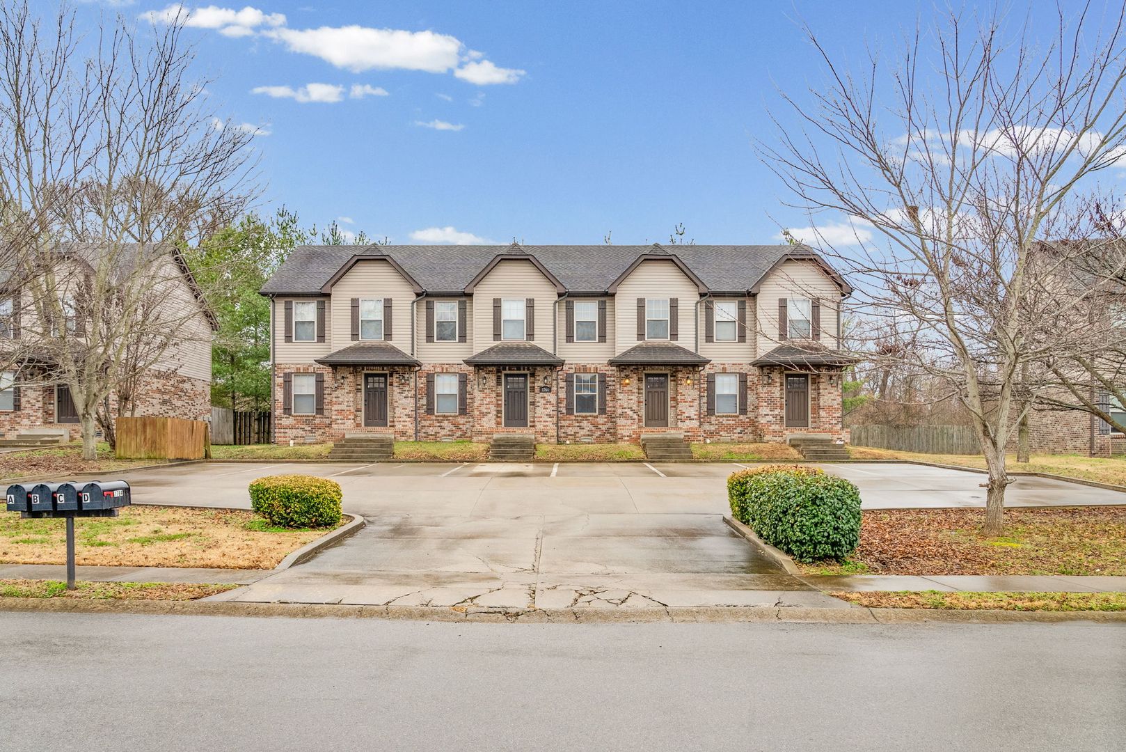 Clarksville Apartment: 1764 Spring Water Drive