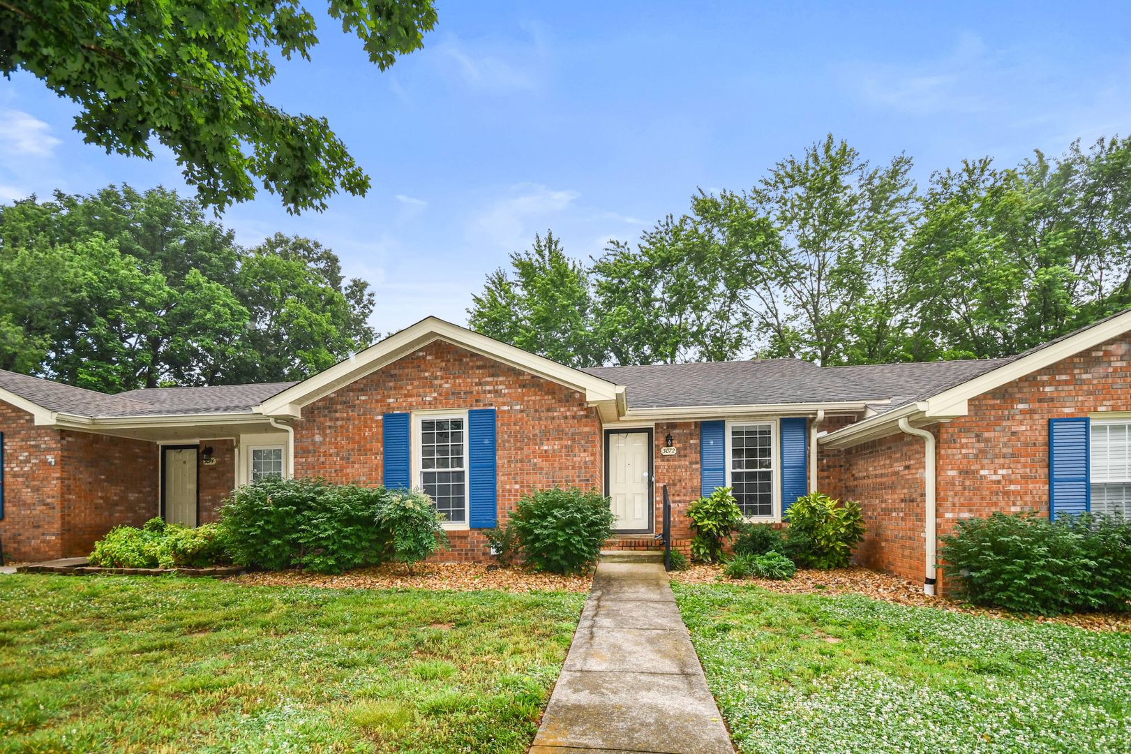Clarksville House: 3072 Woody Ln