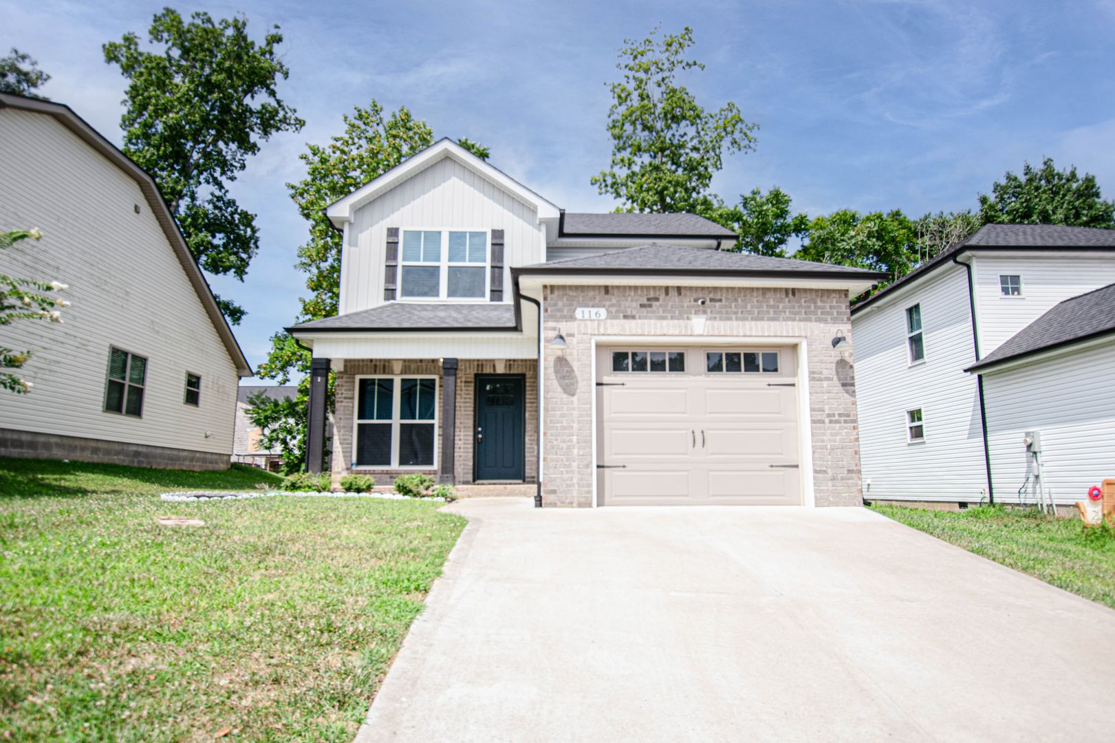 Clarksville House: 116 Waterwheel Cir