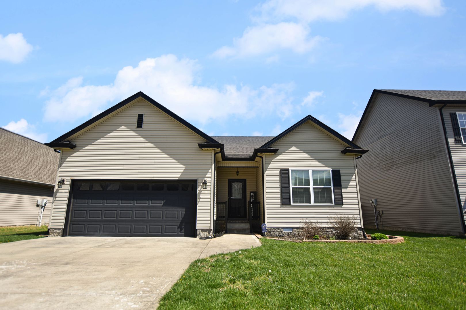 Clarksville House: 3765 Silver Fox Lane
