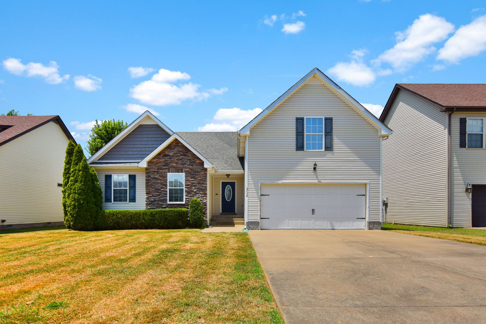 Clarksville House: 3738 Suiter Road