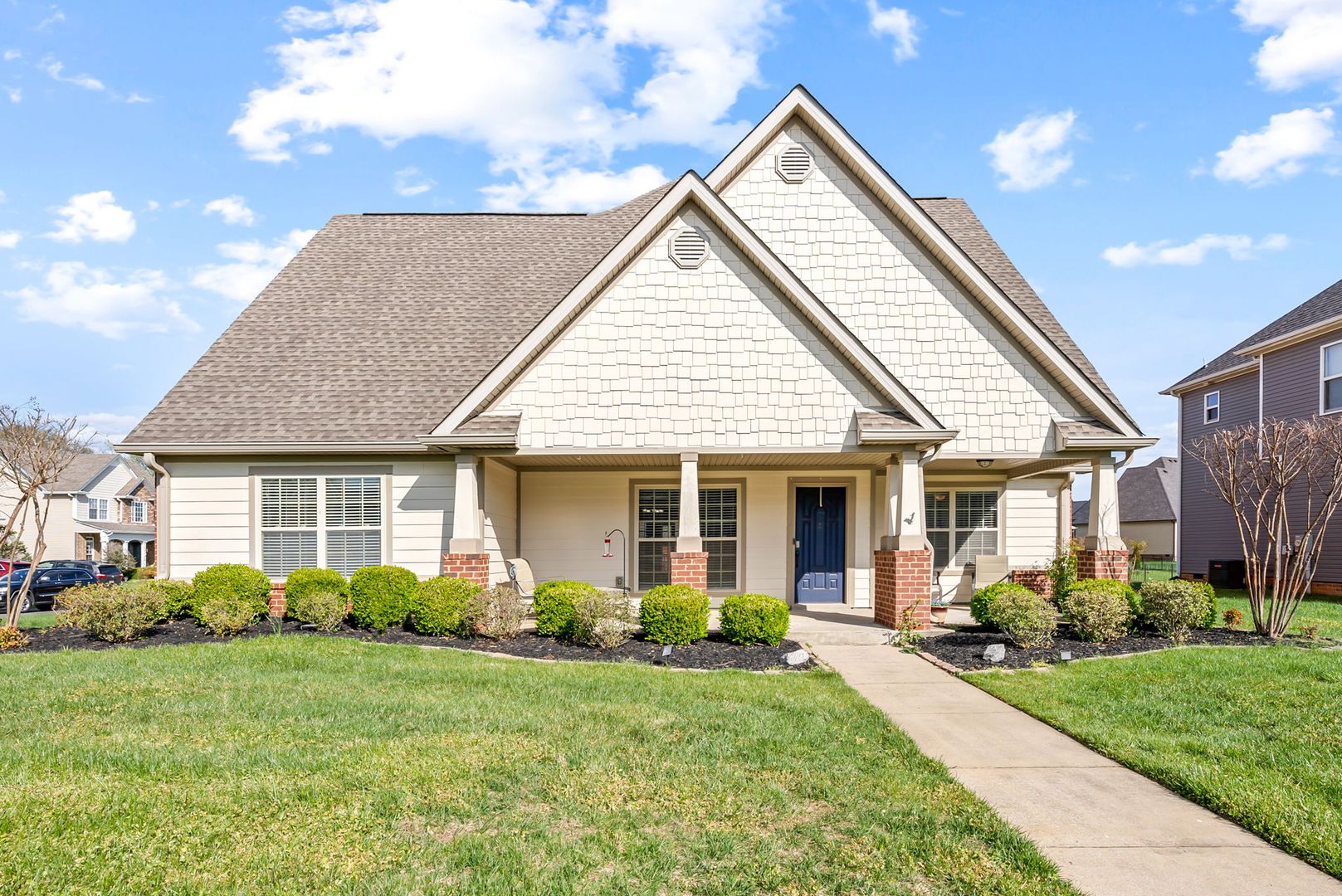 Clarksville House: 1150 N JA Tate Drive