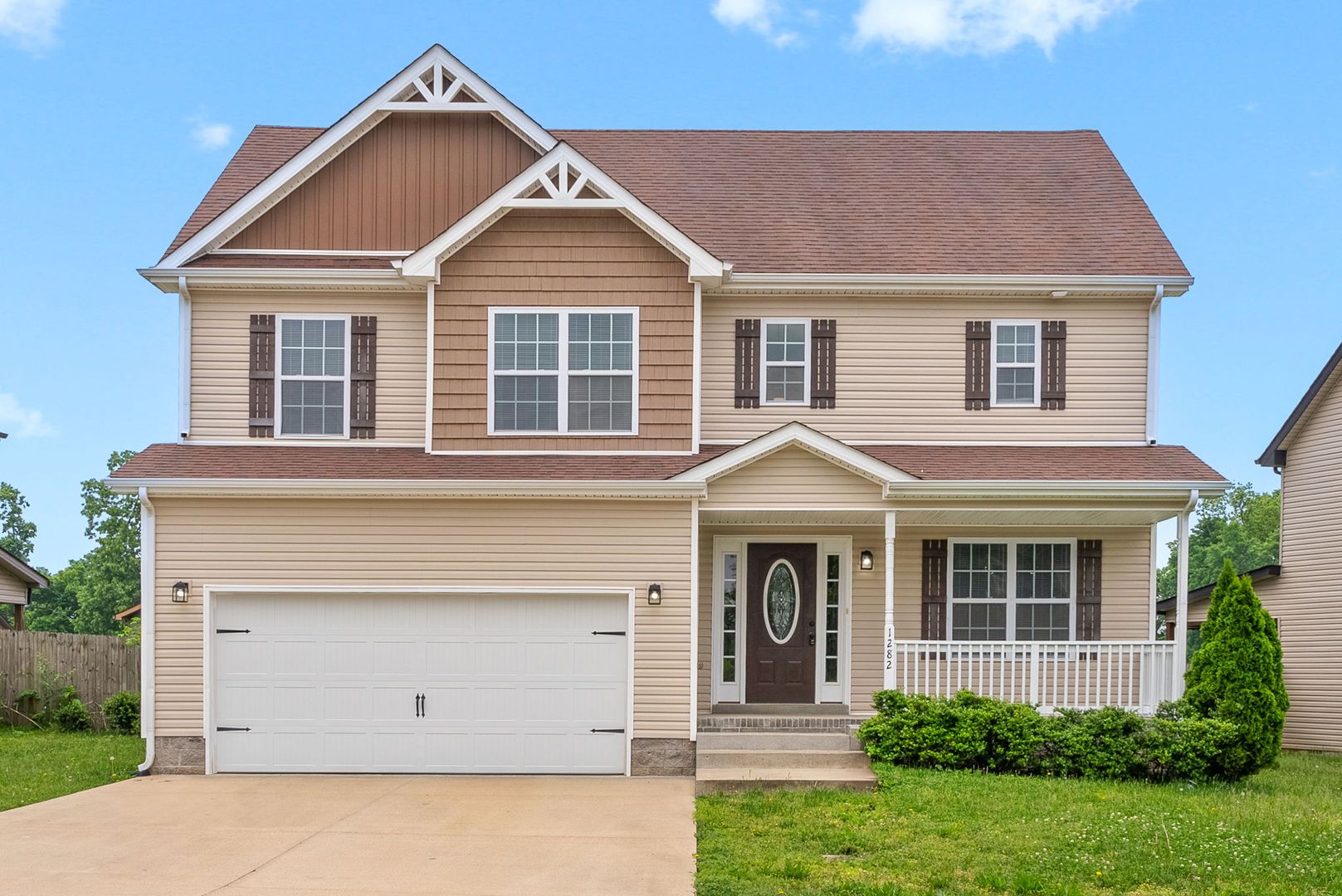 Clarksville House: 1282 Eagles View Drive