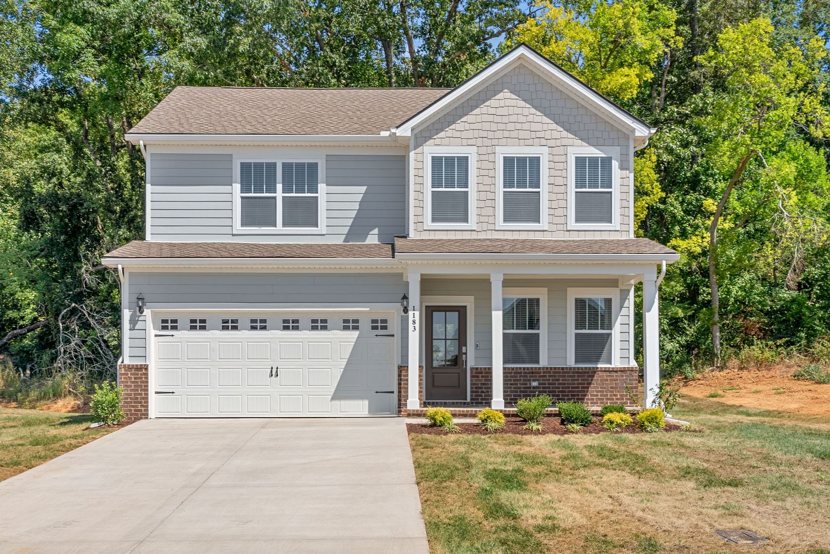 Clarksville House: 1183 Ross Farms Blvd