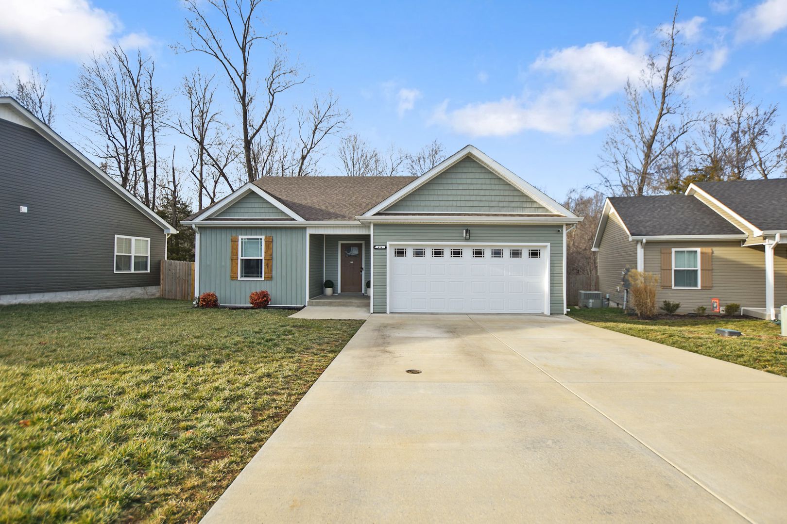 Clarksville House: 454 Mattingly Dr