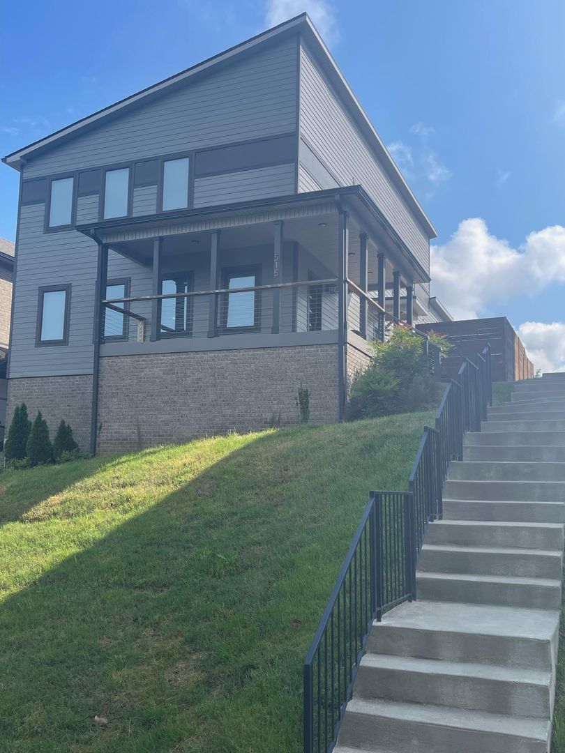 Clarksville House: 515 Wilcox St