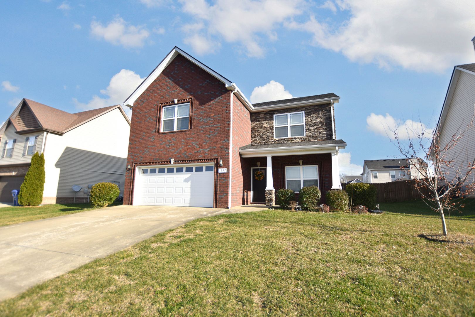 Clarksville House: 1957 Sunset Meadows Way