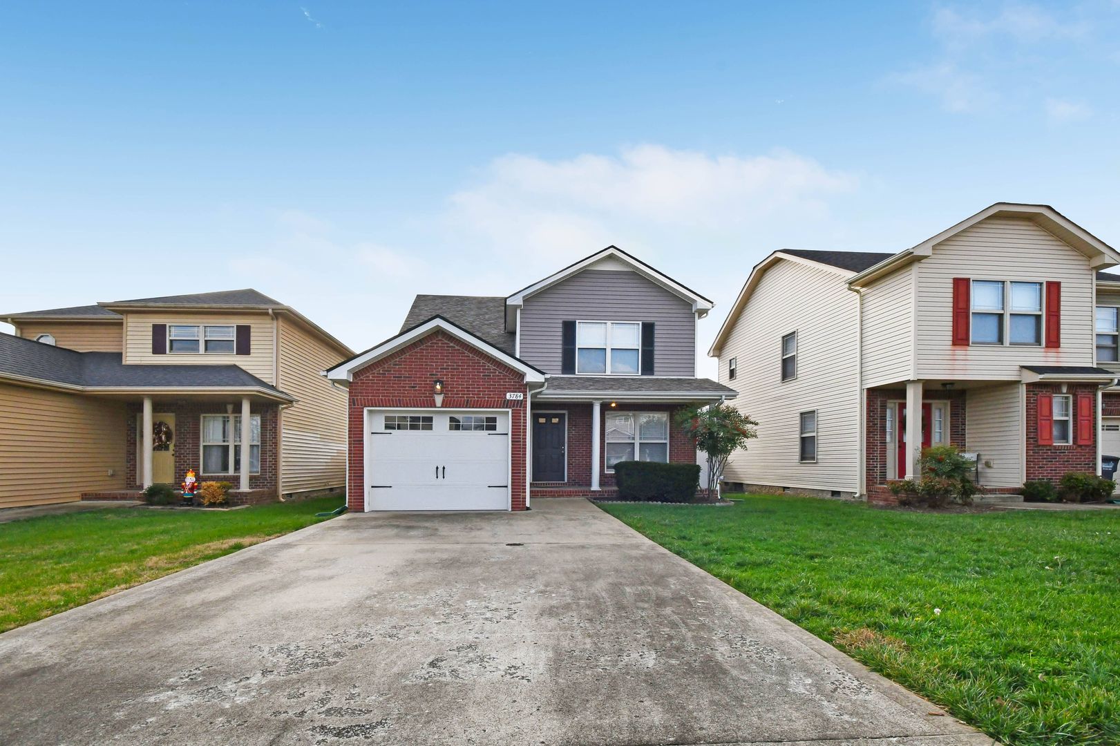 Clarksville House: 3784 Harvest Ridge