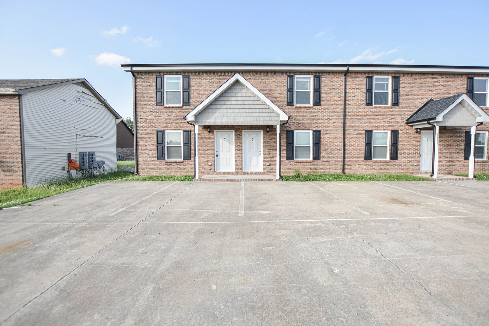 Clarksville Apartment: 1030 W Creek Coyote Trail