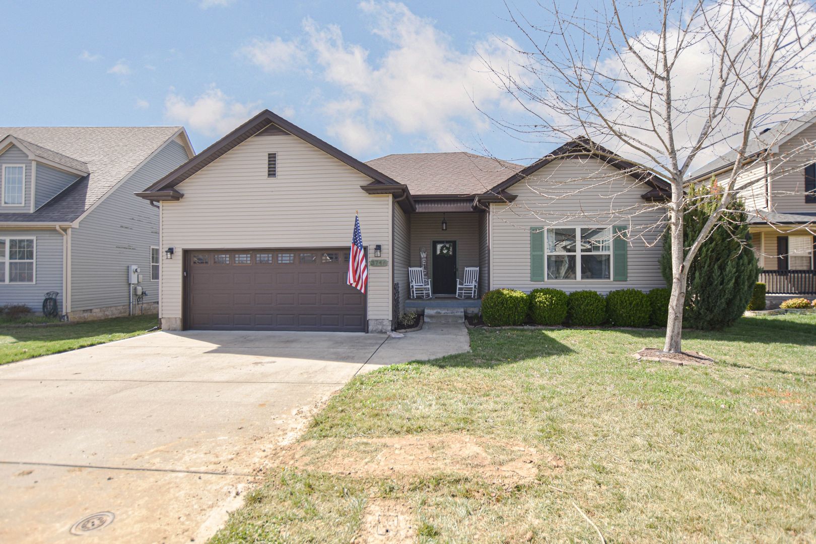 Clarksville House: 3746 Crisscross Court