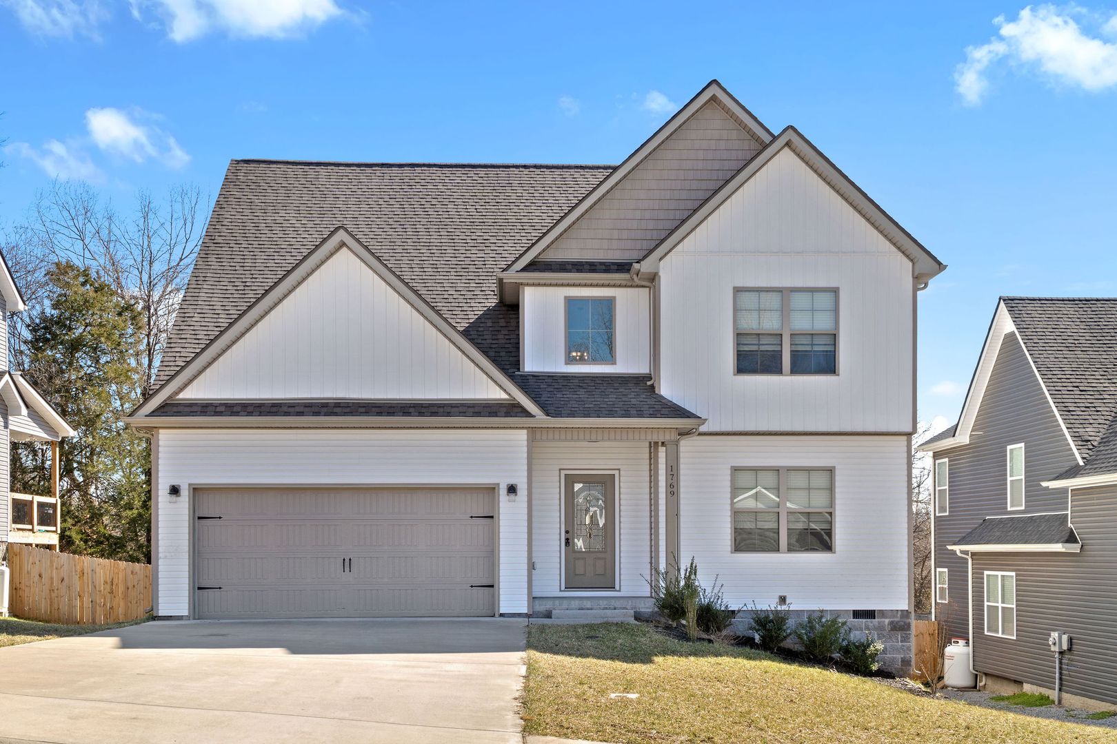 Clarksville House: 1769 Rains Road