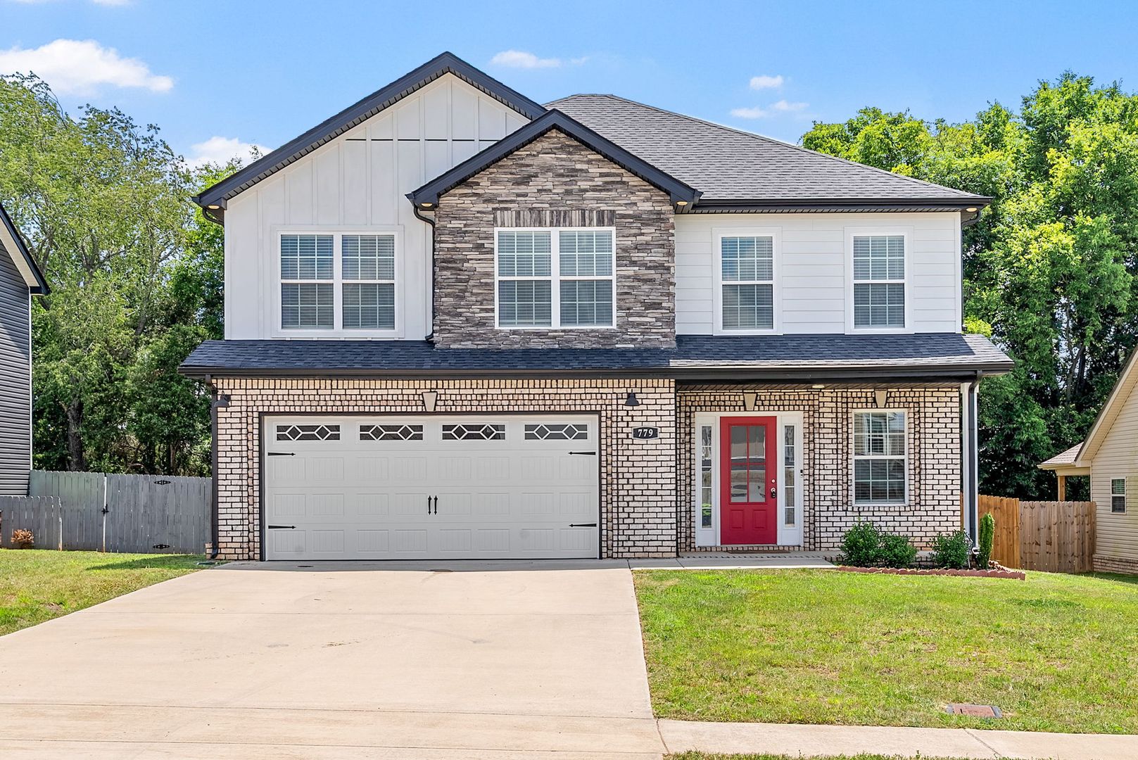 Clarksville House: 779 Lillian Grace Dr