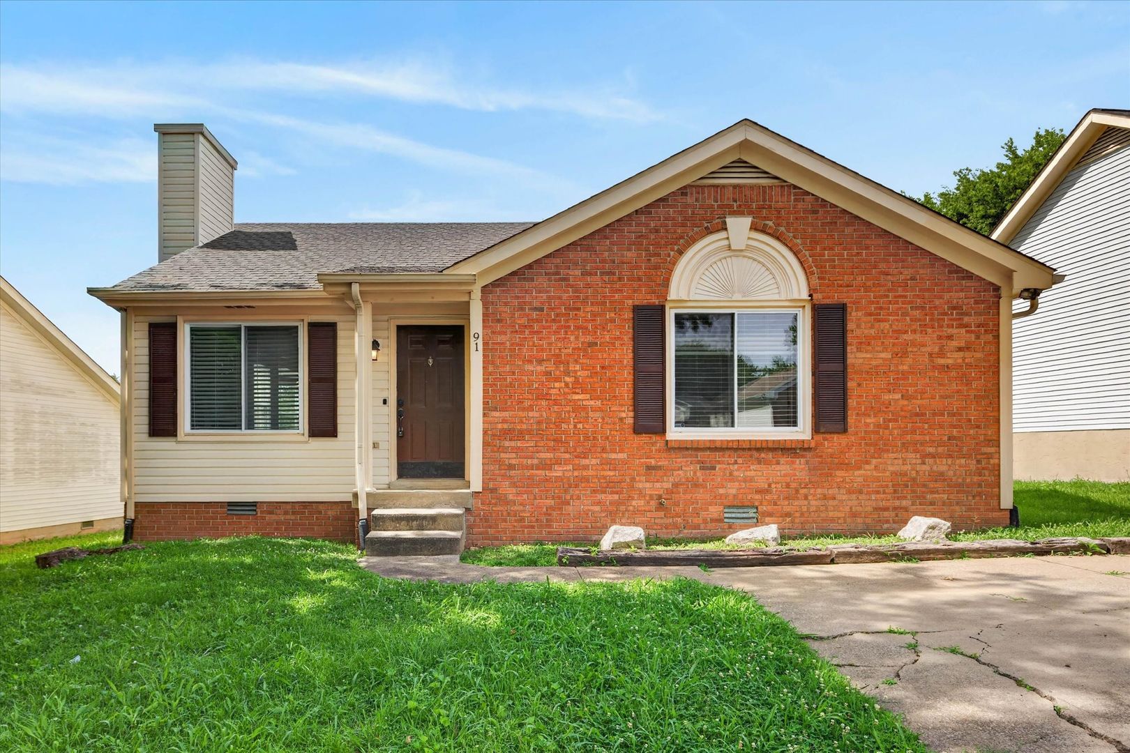 Clarksville House: 91 Grassmire Drive