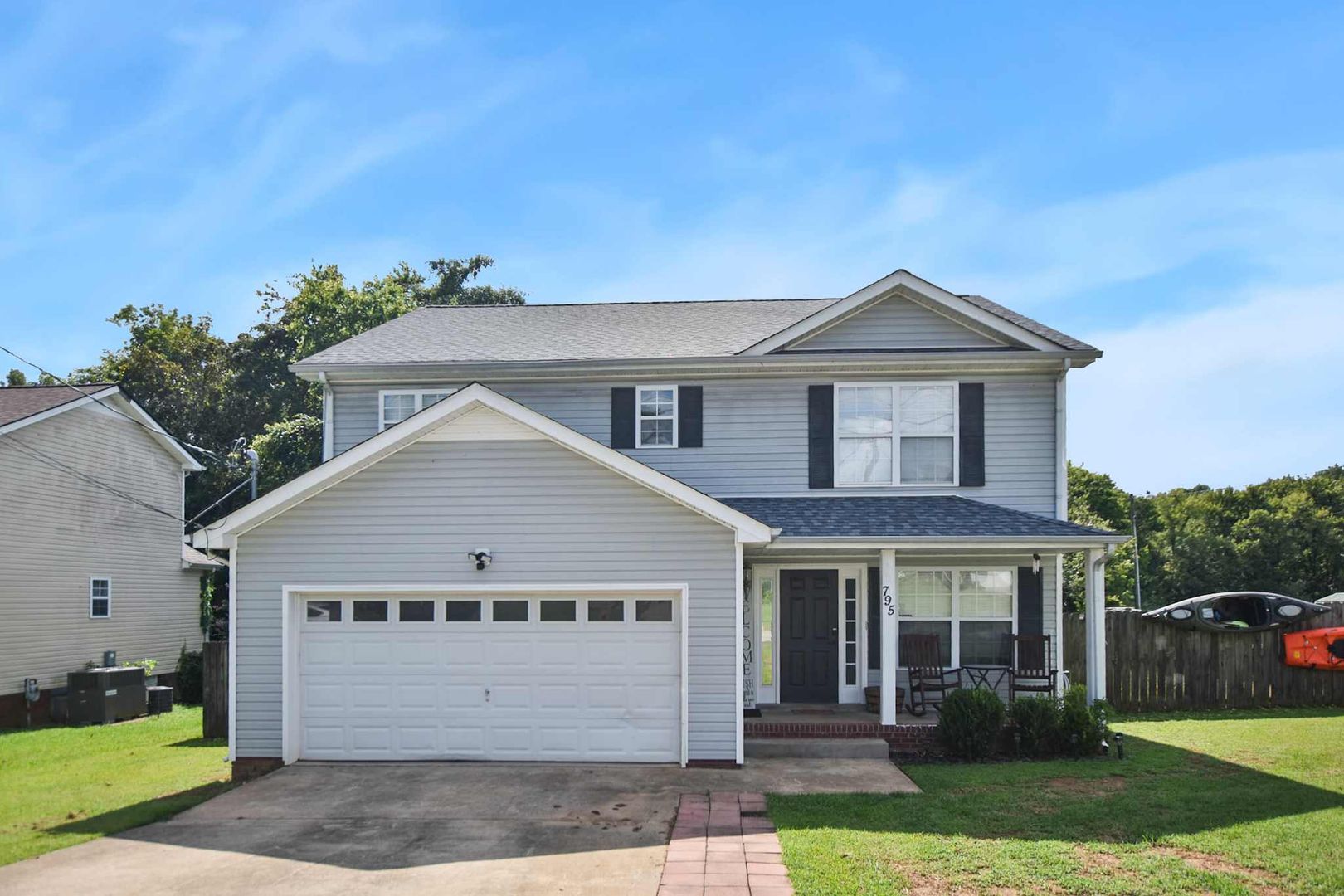 Clarksville House: 795 Sugarcane Wy