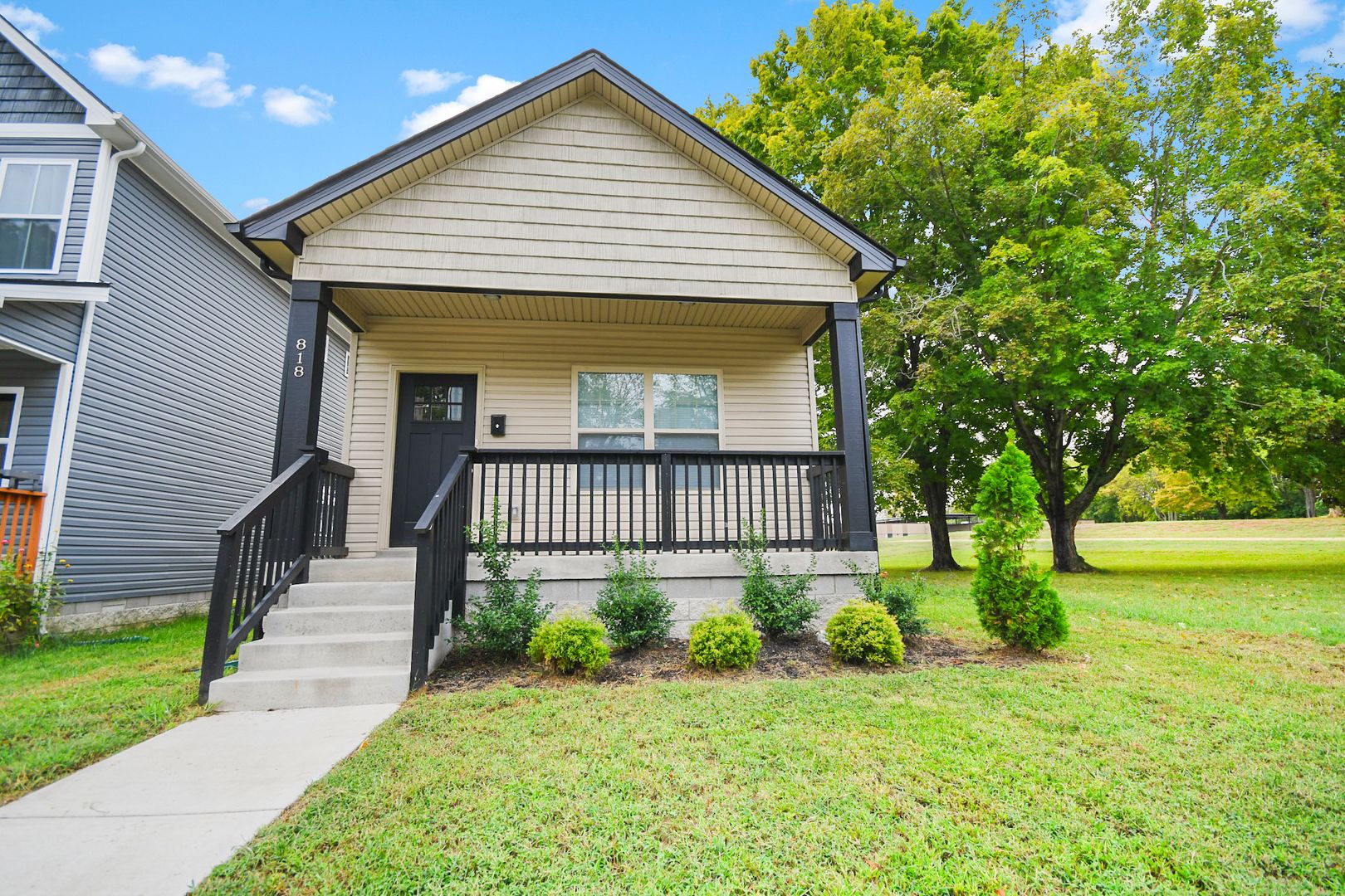 Clarksville House: 818 Greenwood Ave