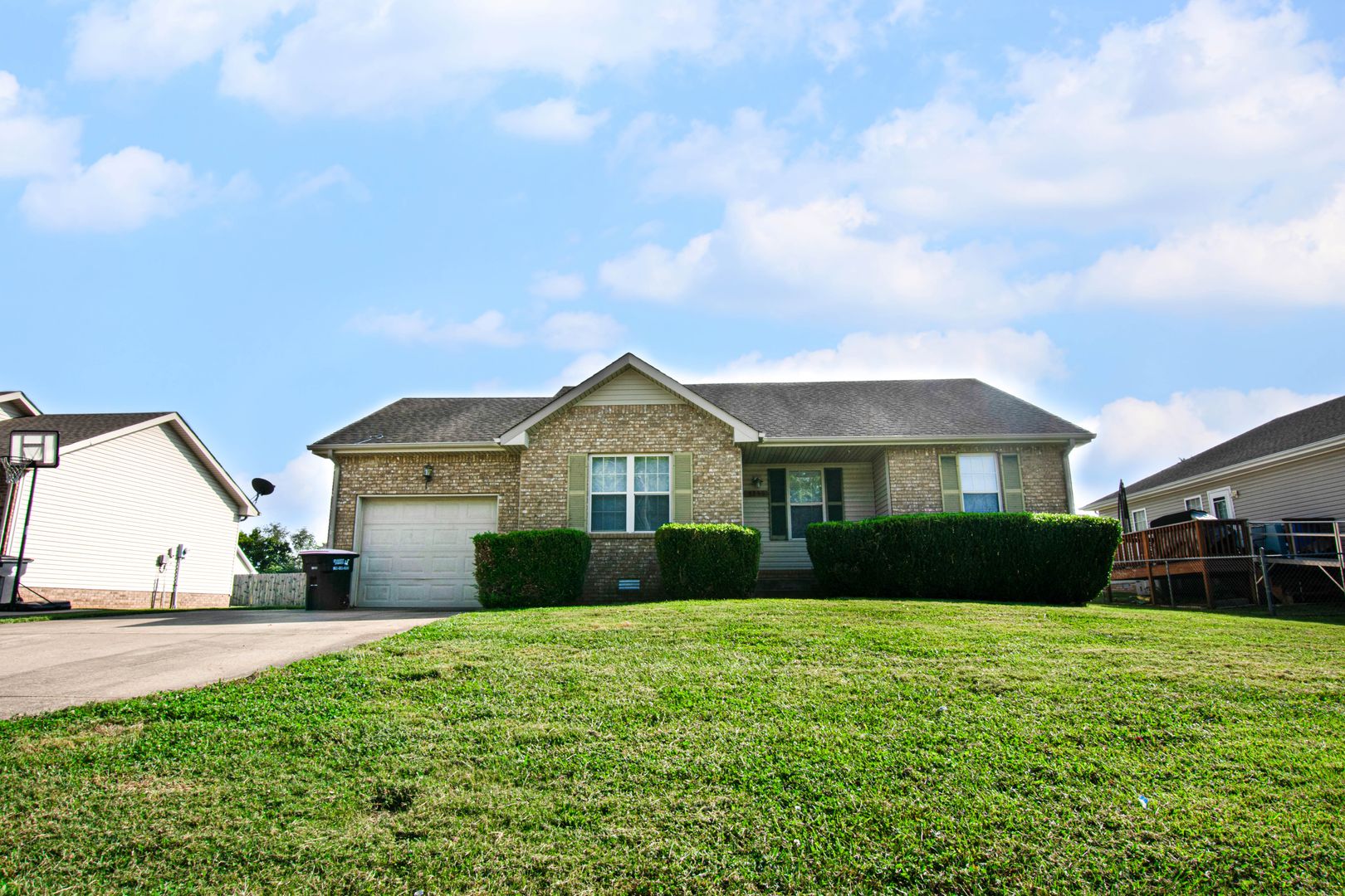 Clarksville House: 3258 Tabby Drive