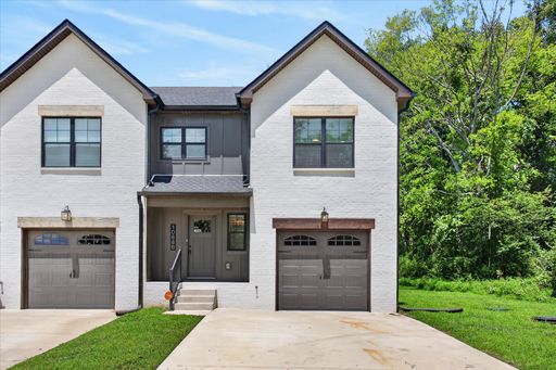Pet Friendly Three Bedroom in Pleasant View!