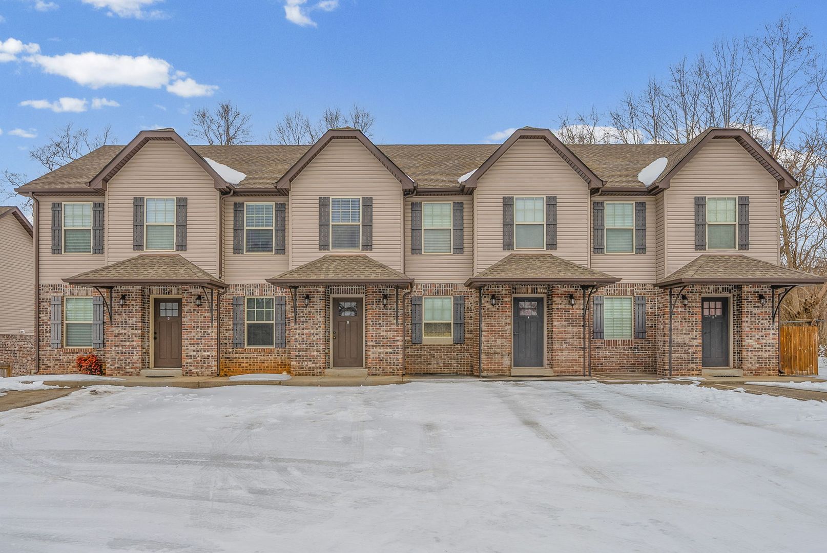 Clarksville House: 1761 Spring Water Drive B