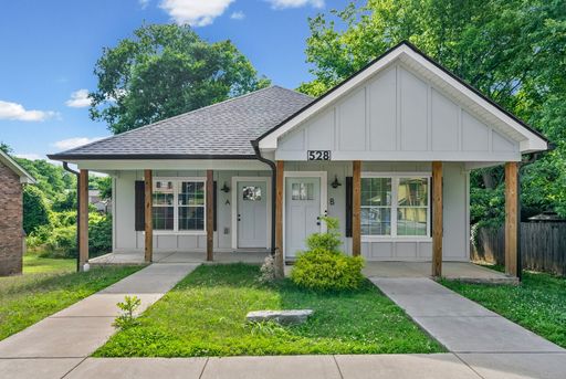 Pet Friendly Two Bedroom! – photo 1