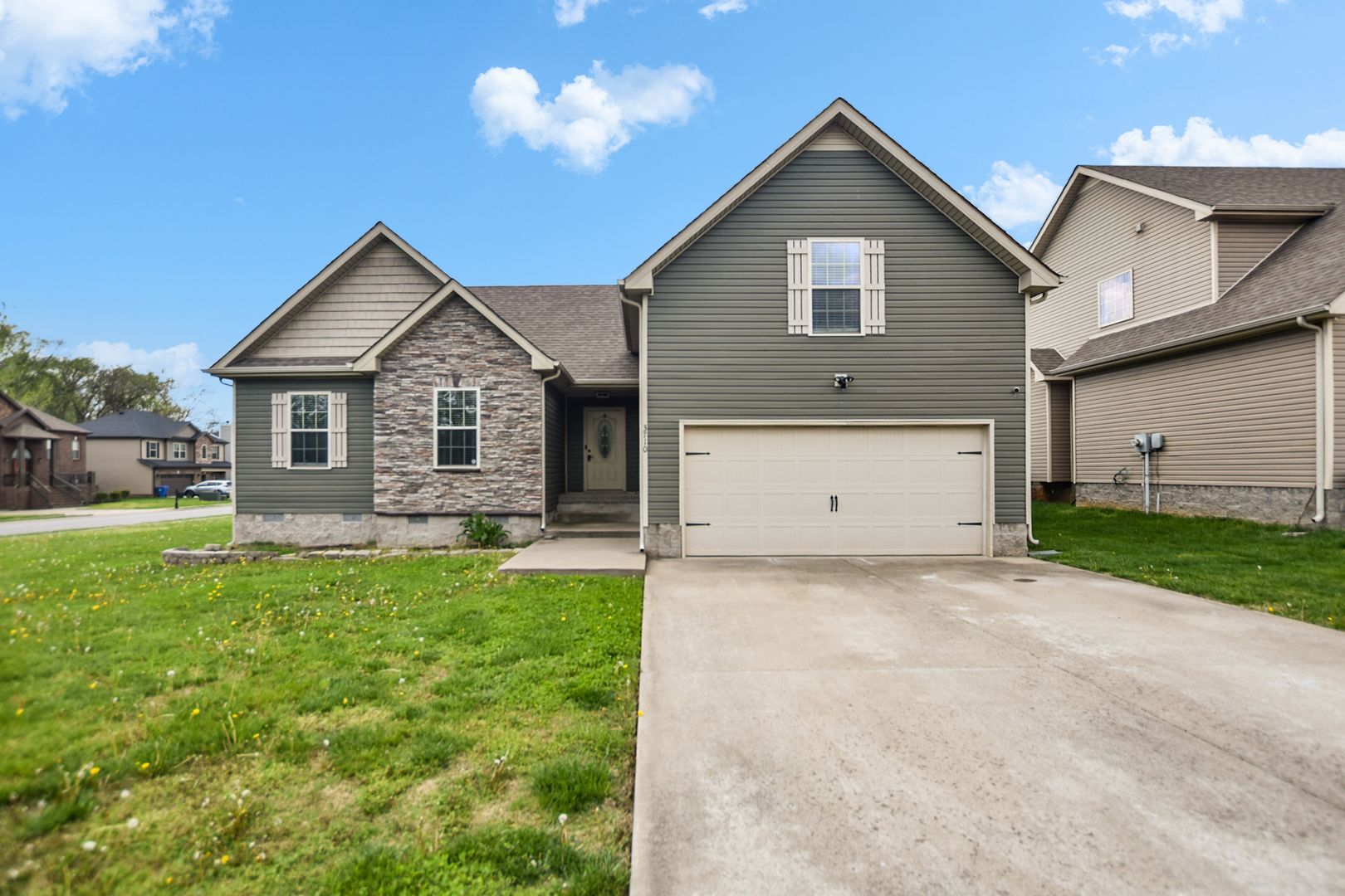 Clarksvile House: 3710 Suiter Road