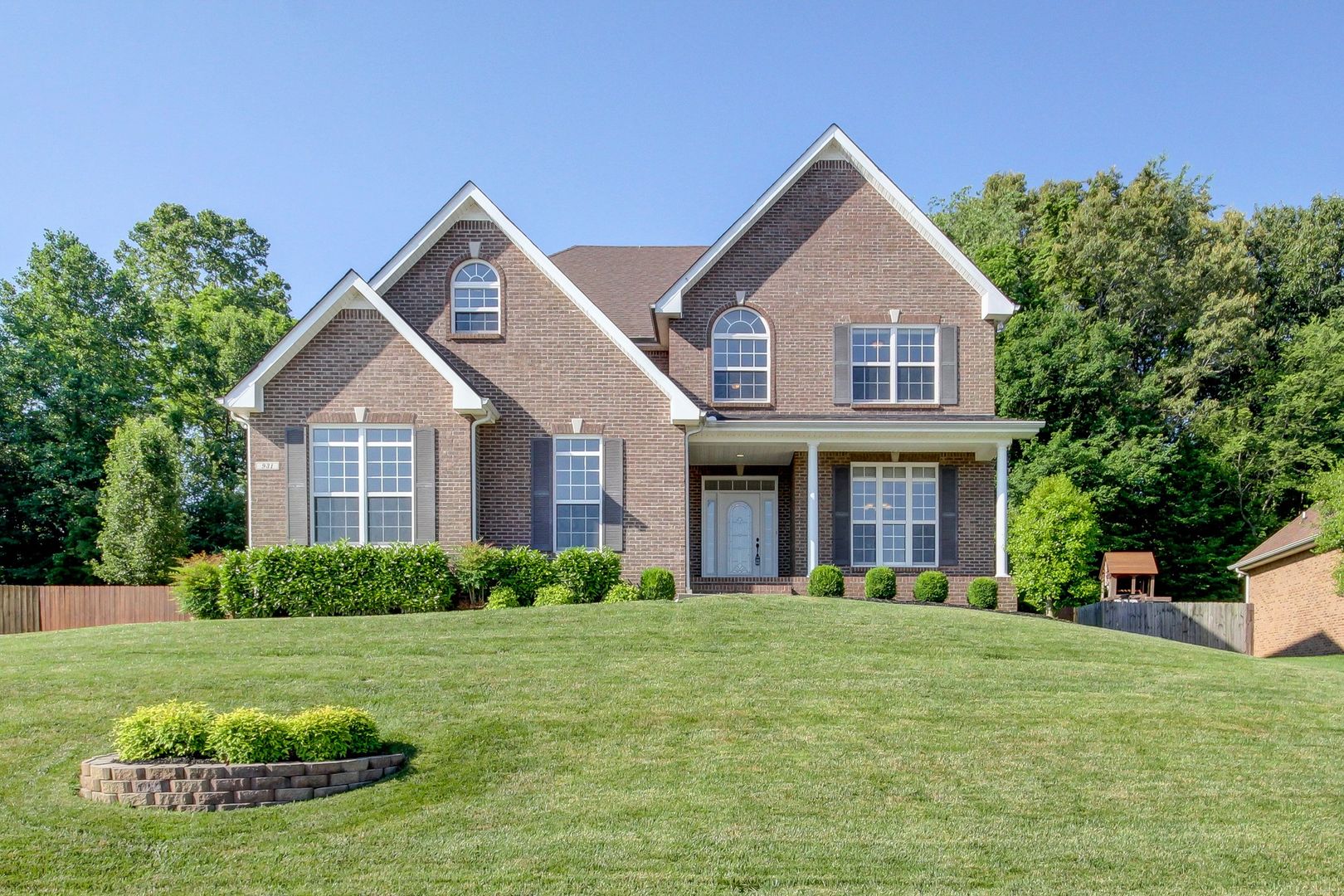 Clarksville House: 931 Terraceside Cir