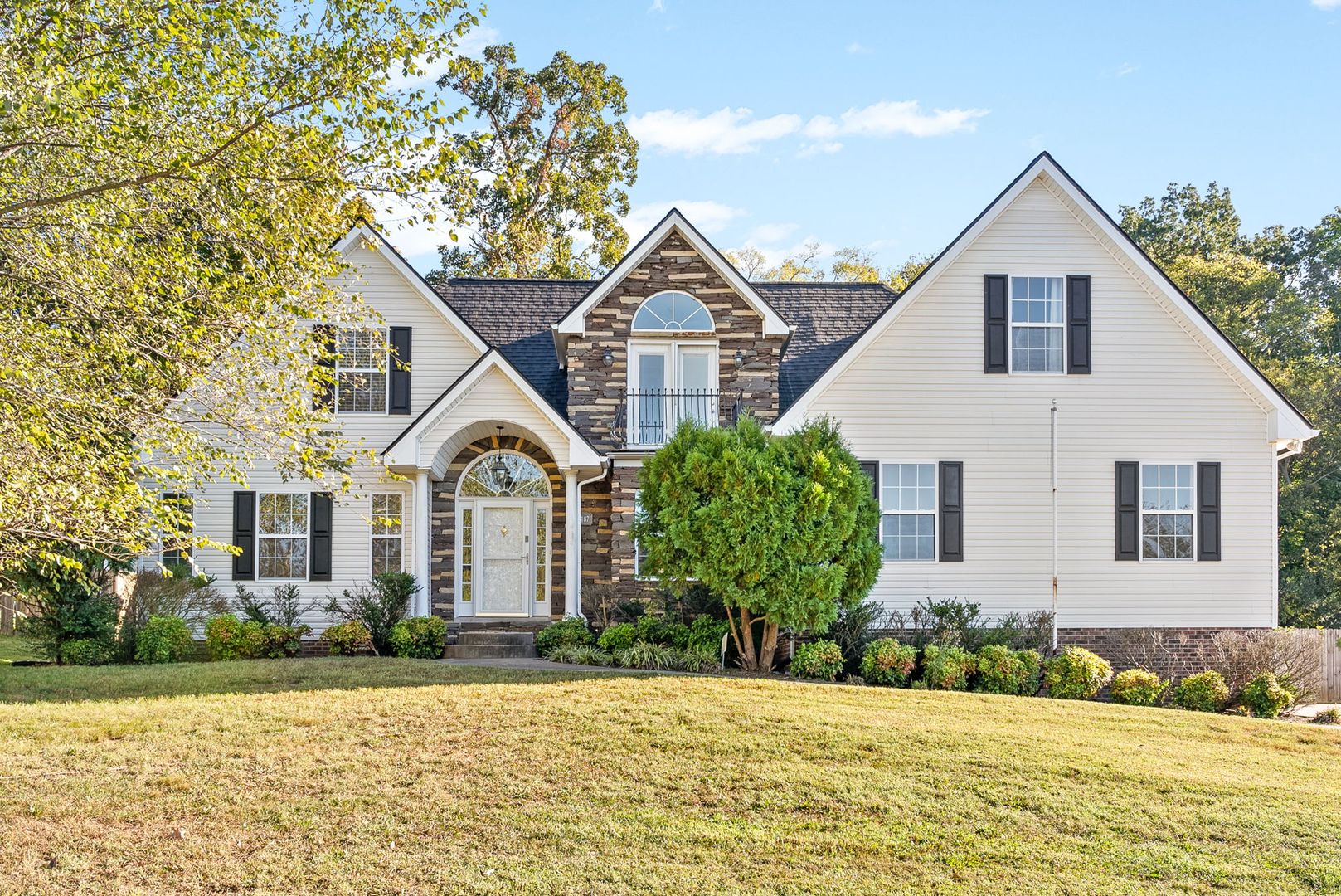 Clarksville House: 3487 Hickory Glen Drive