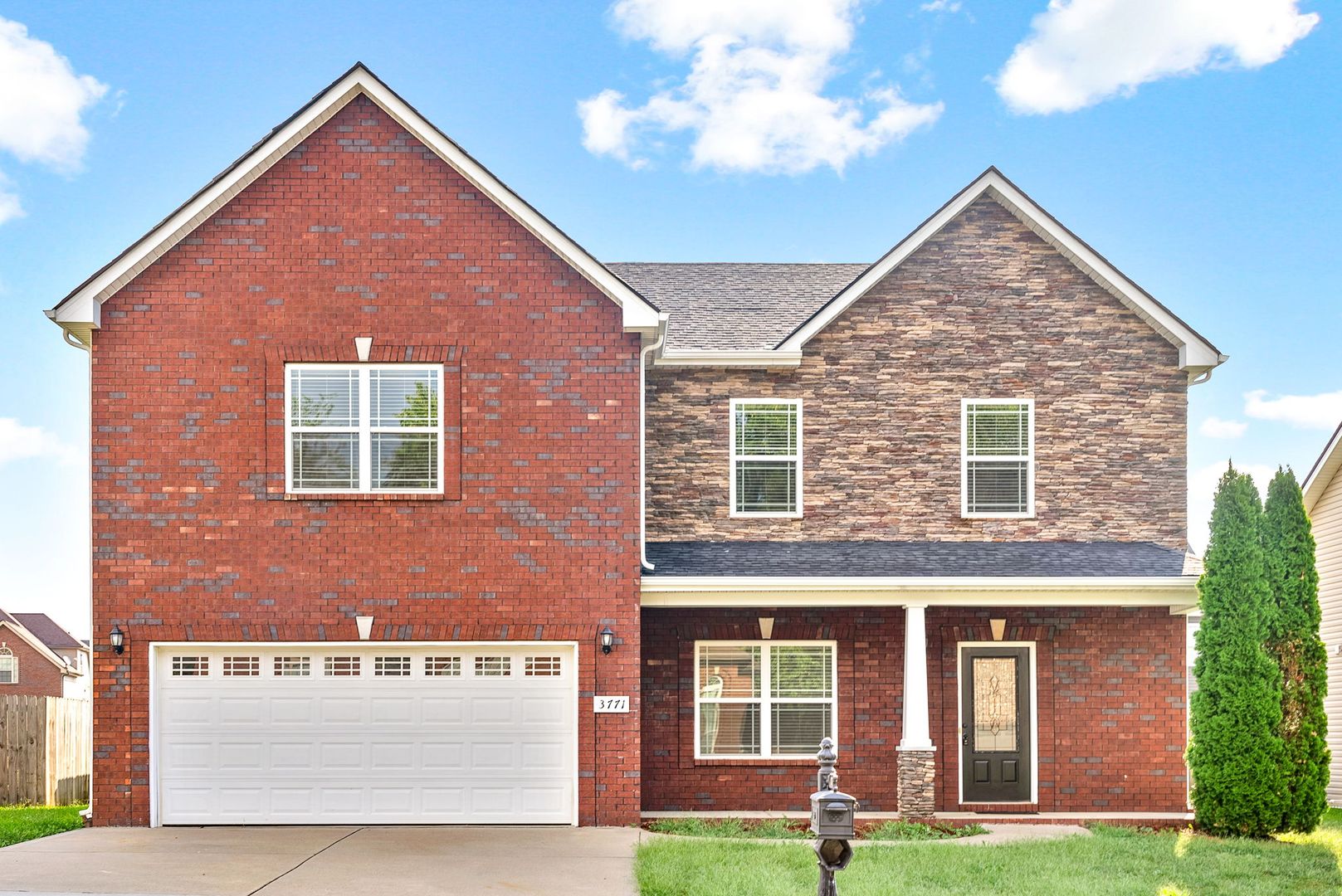 Clarksville House: 3771 Windmill Dr