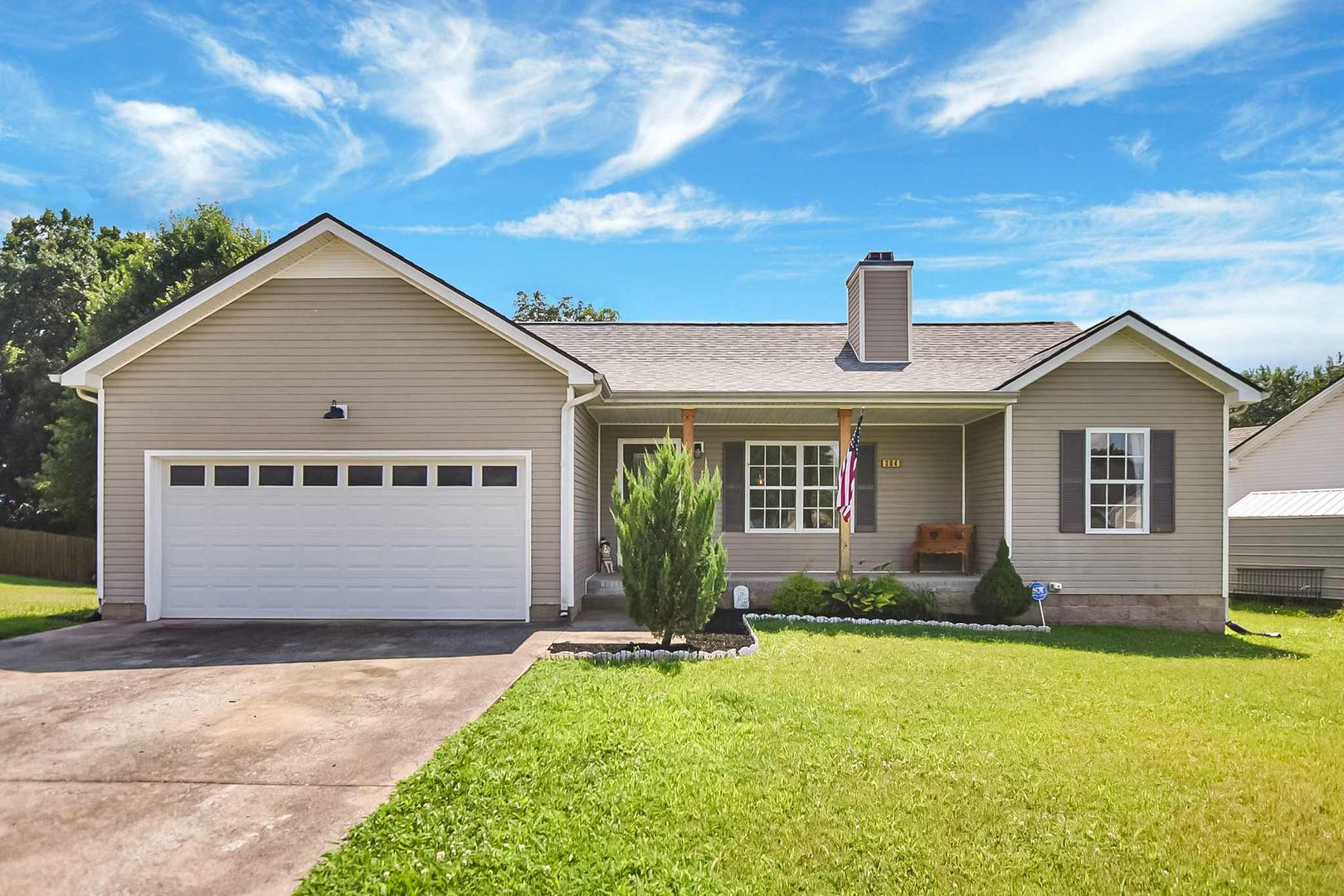 Clarksville House: 304 Fortway Rd