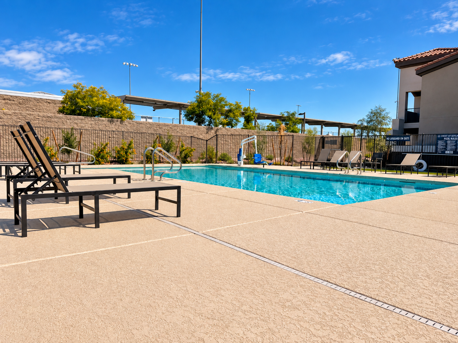 Pool at Crest at Skyline (4 of 8)