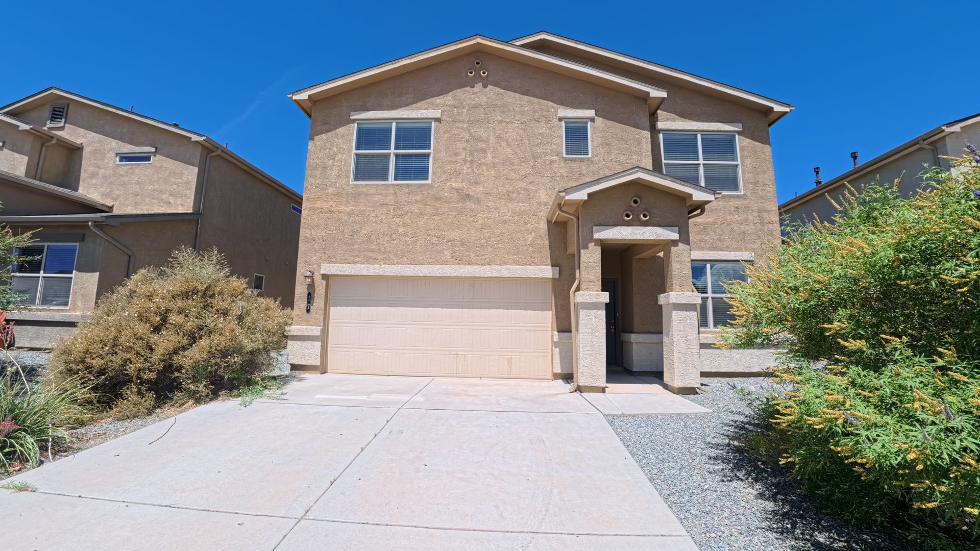 Las Lunas House: 17 Parador Court