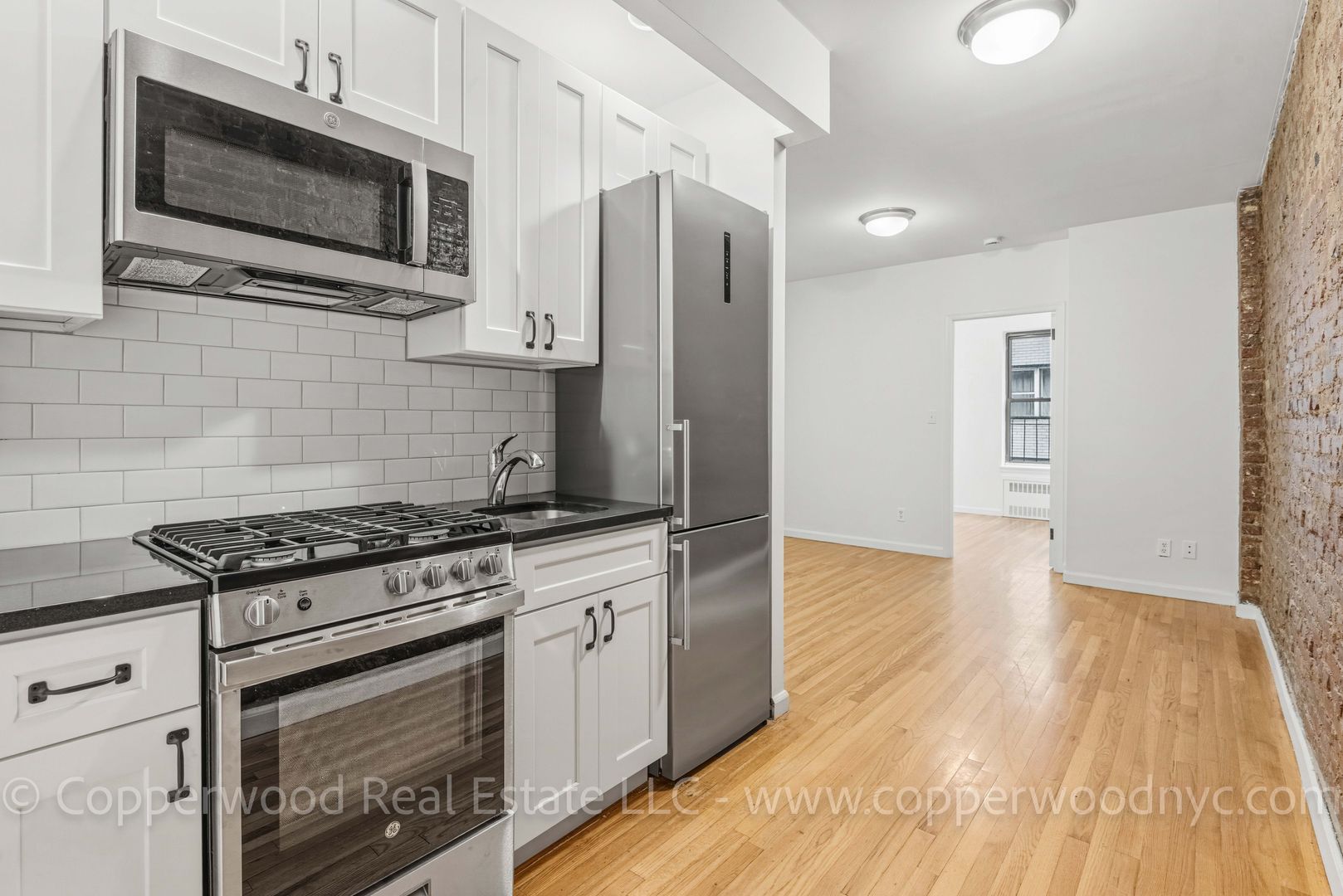 New York City Apartment: 444 East 81st St