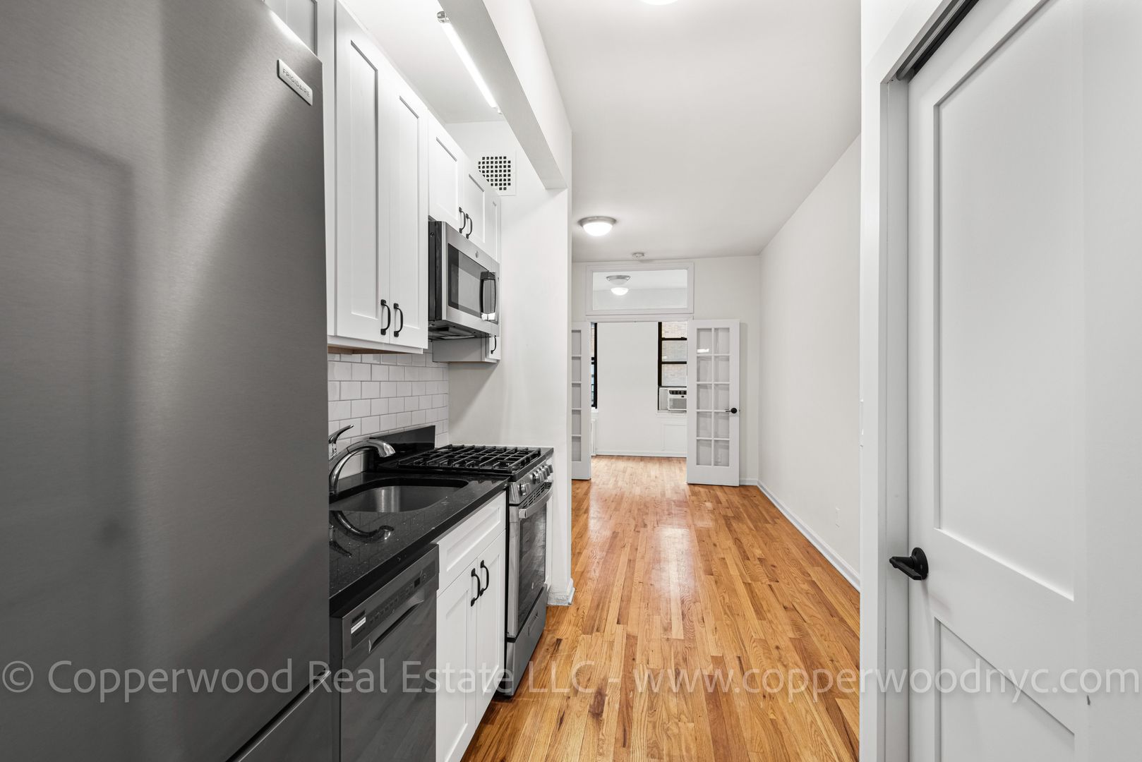 New York City Apartment: 415 East 87th St