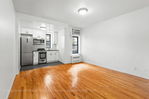 310 East 85th Street, Apt. 2D – photo 1