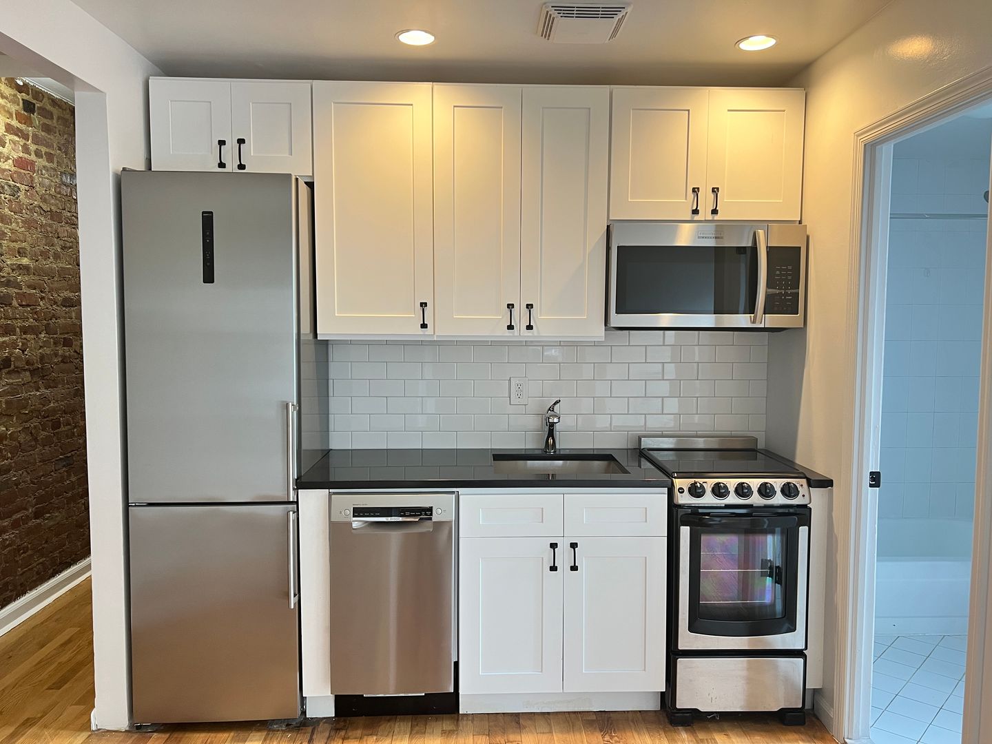 New York City Apartment: 315 East 84th St