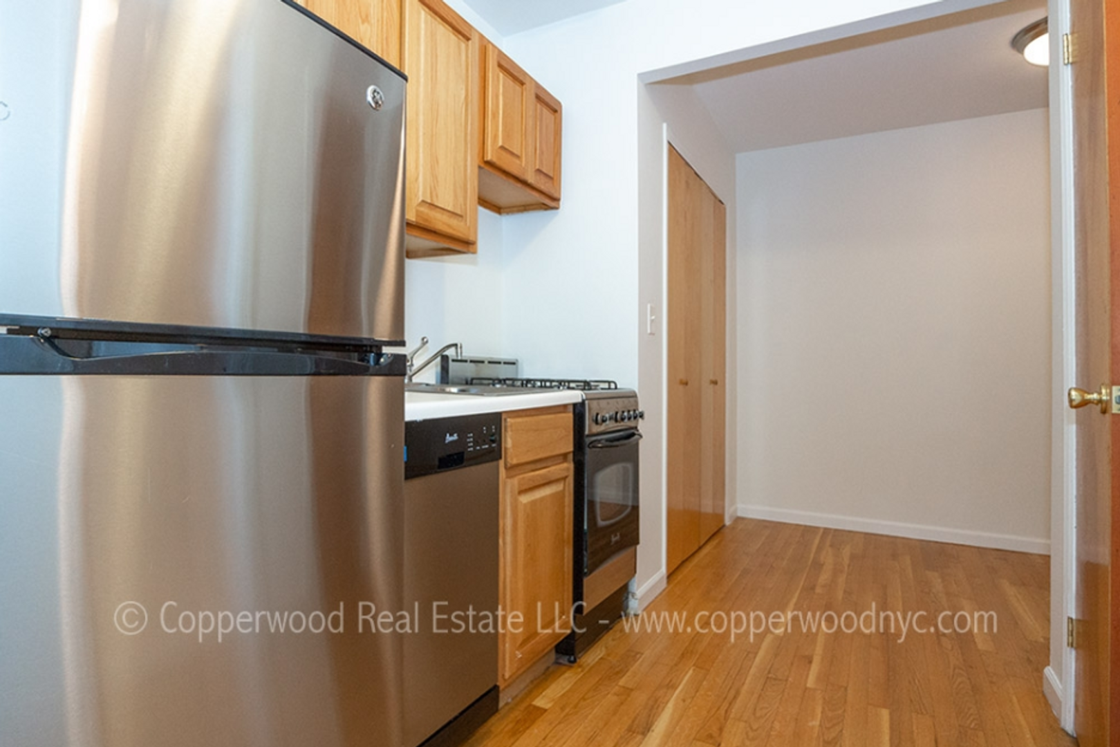 New York City Apartment: 402 East 78th St