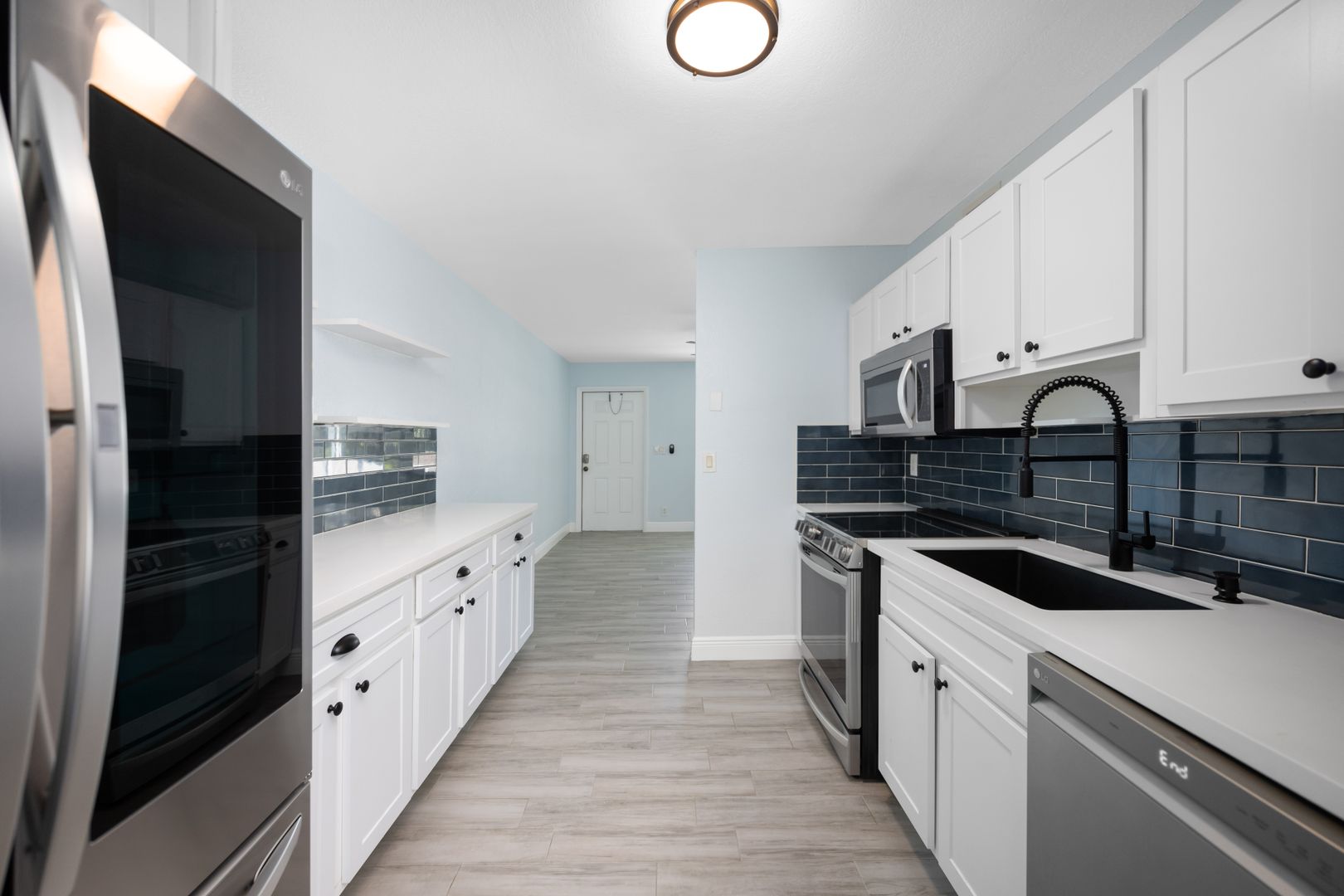 West Palm Beach Apartment: 5207 N Flagler Drive