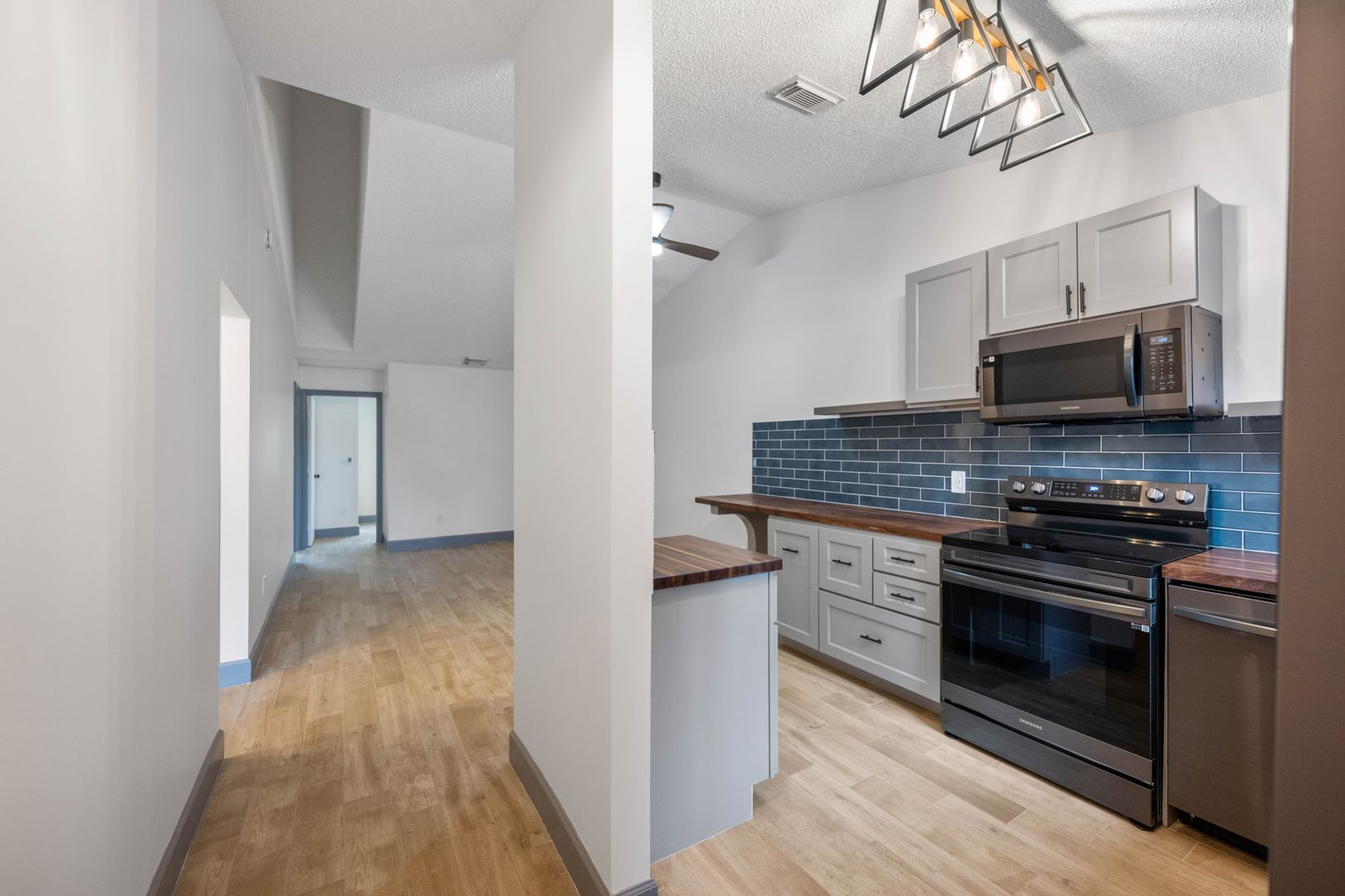 West Palm Beach Apartment: 5214 Stacy Road